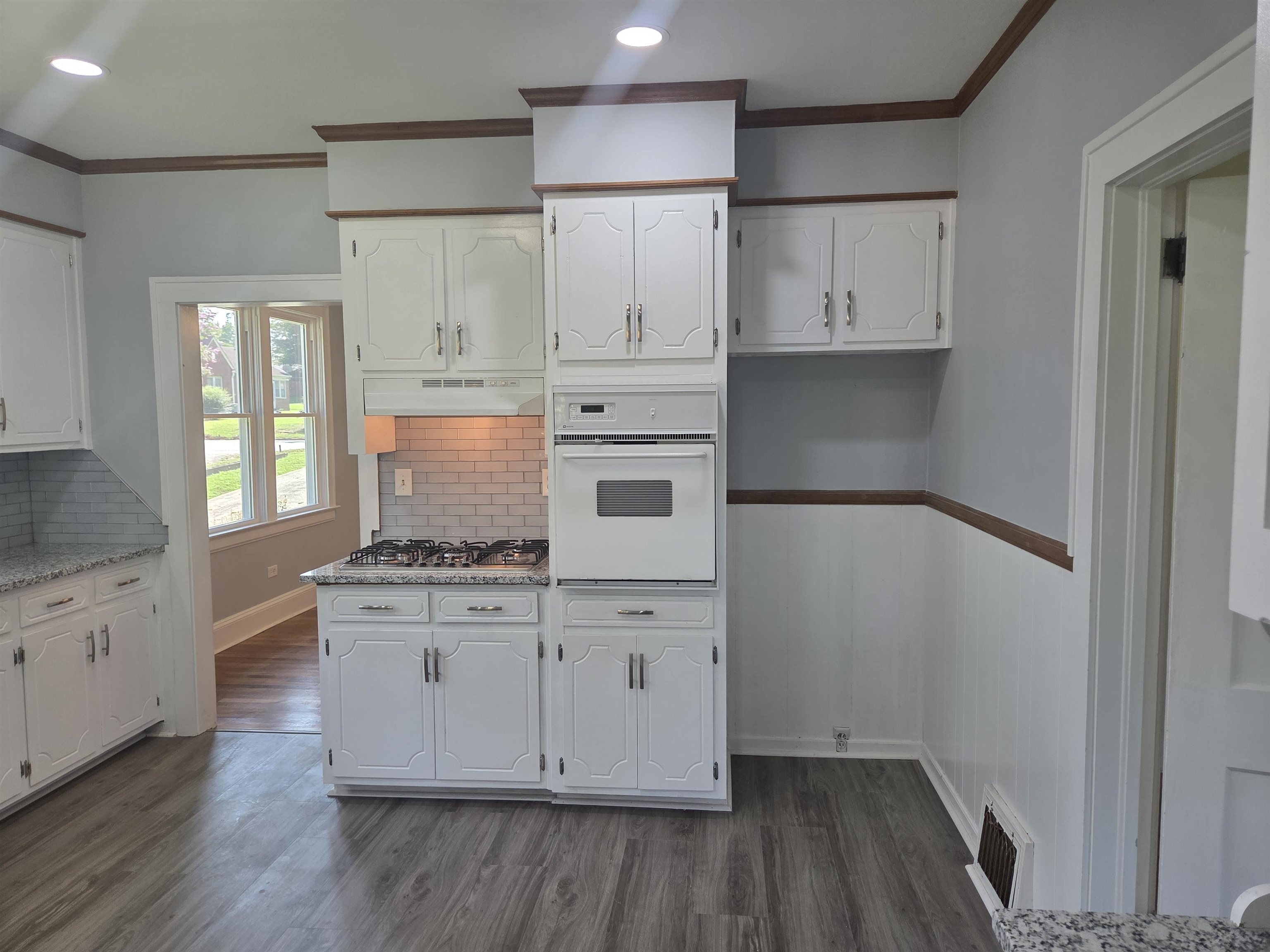 185 Briarcliff Property Photo 12