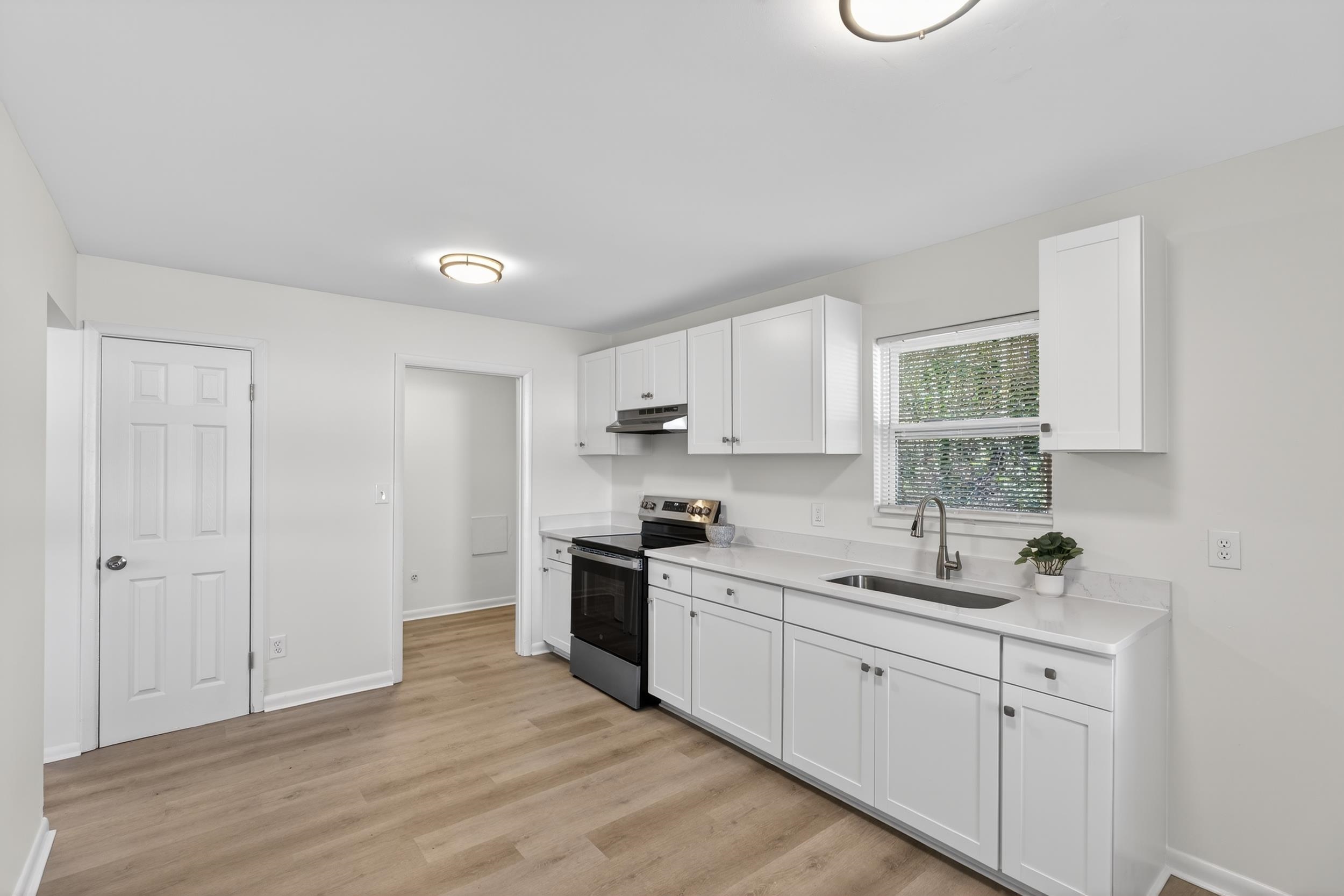 230 Fisher Avenue Property Photo 8