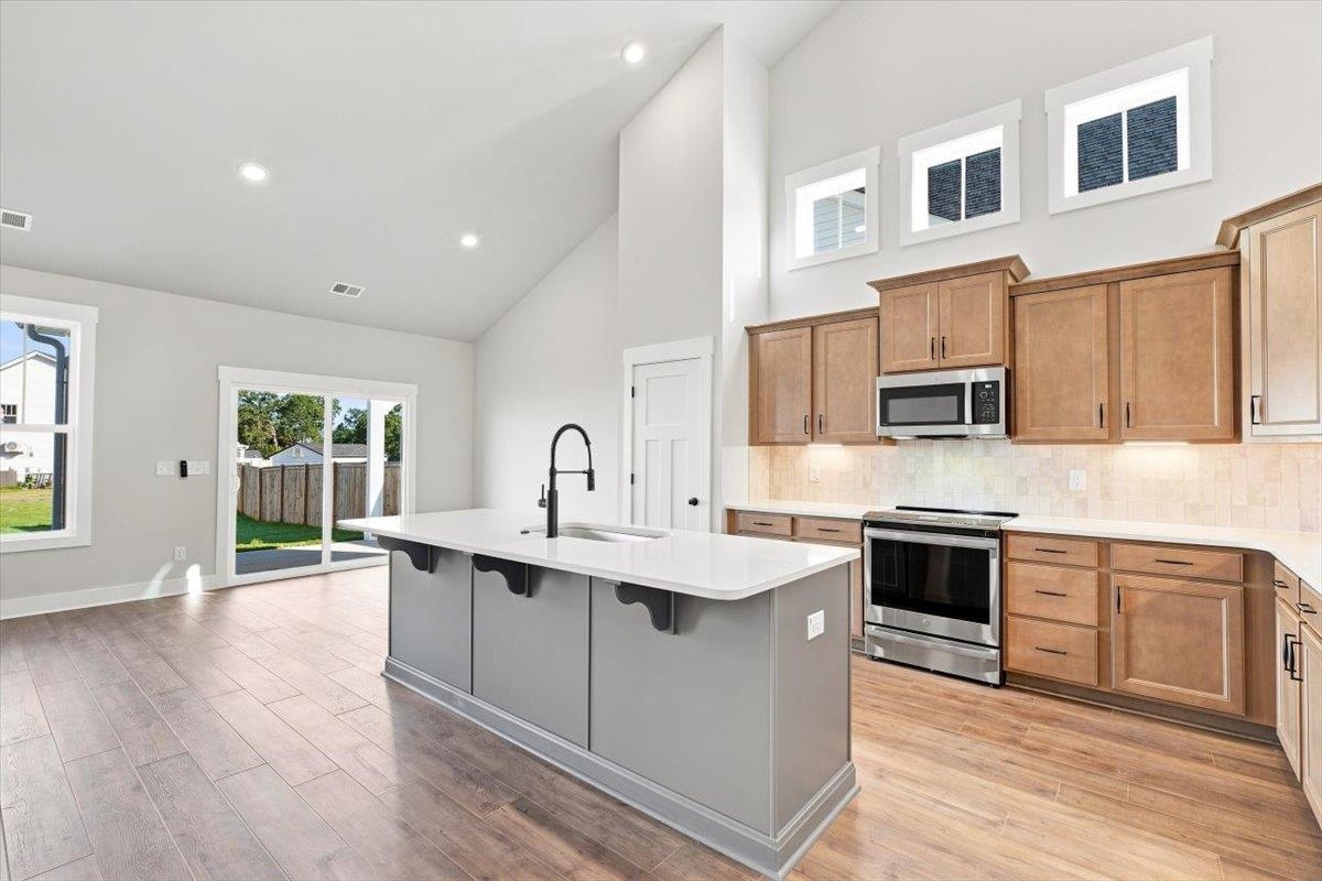 14083 Satinwood Way Property Photo 5