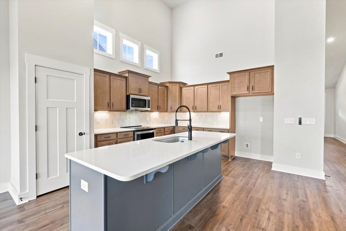 14083 Satinwood Way Property Photo 6