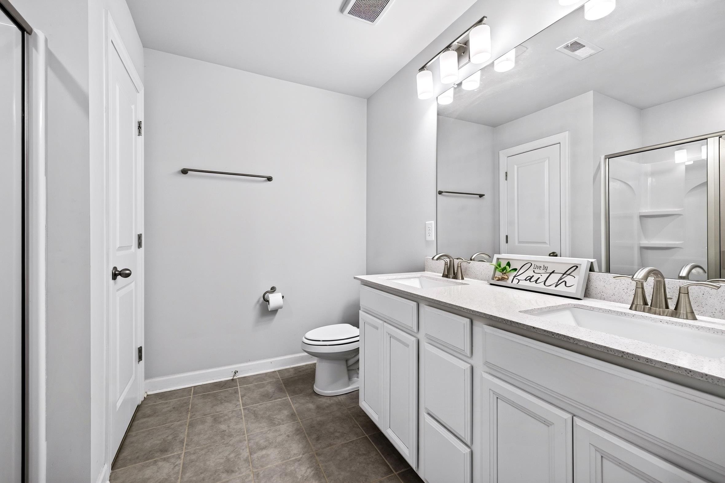 2505 Apsley Court Property Photo 36