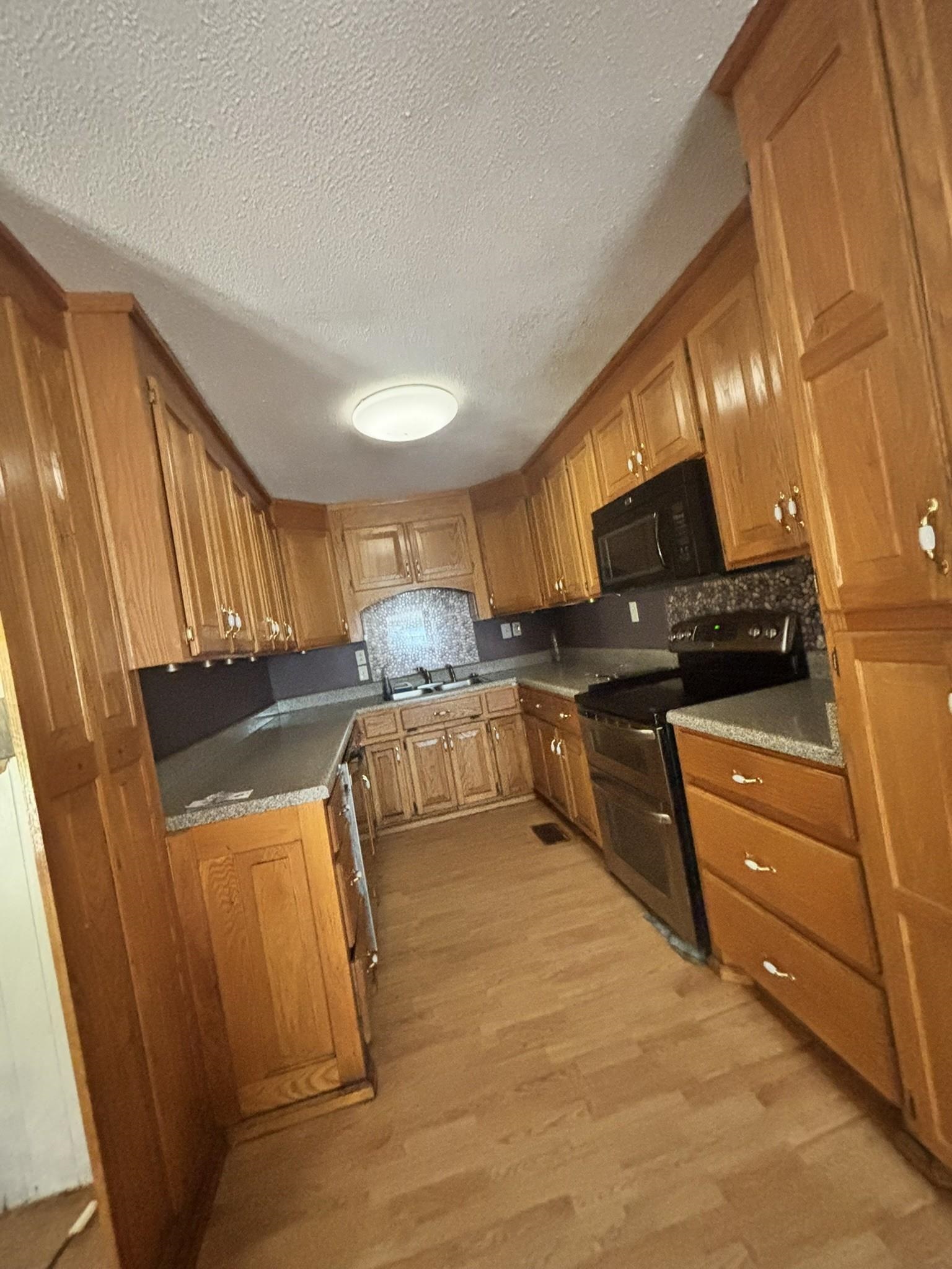 126 Foxfire Drive Property Photo 6