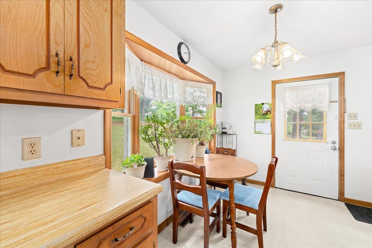 8 Cross Street Property Photo 12