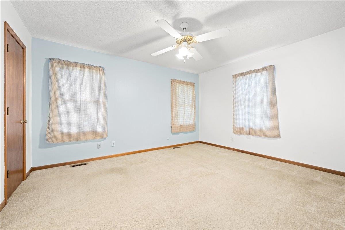 8 Cross Street Property Photo 19