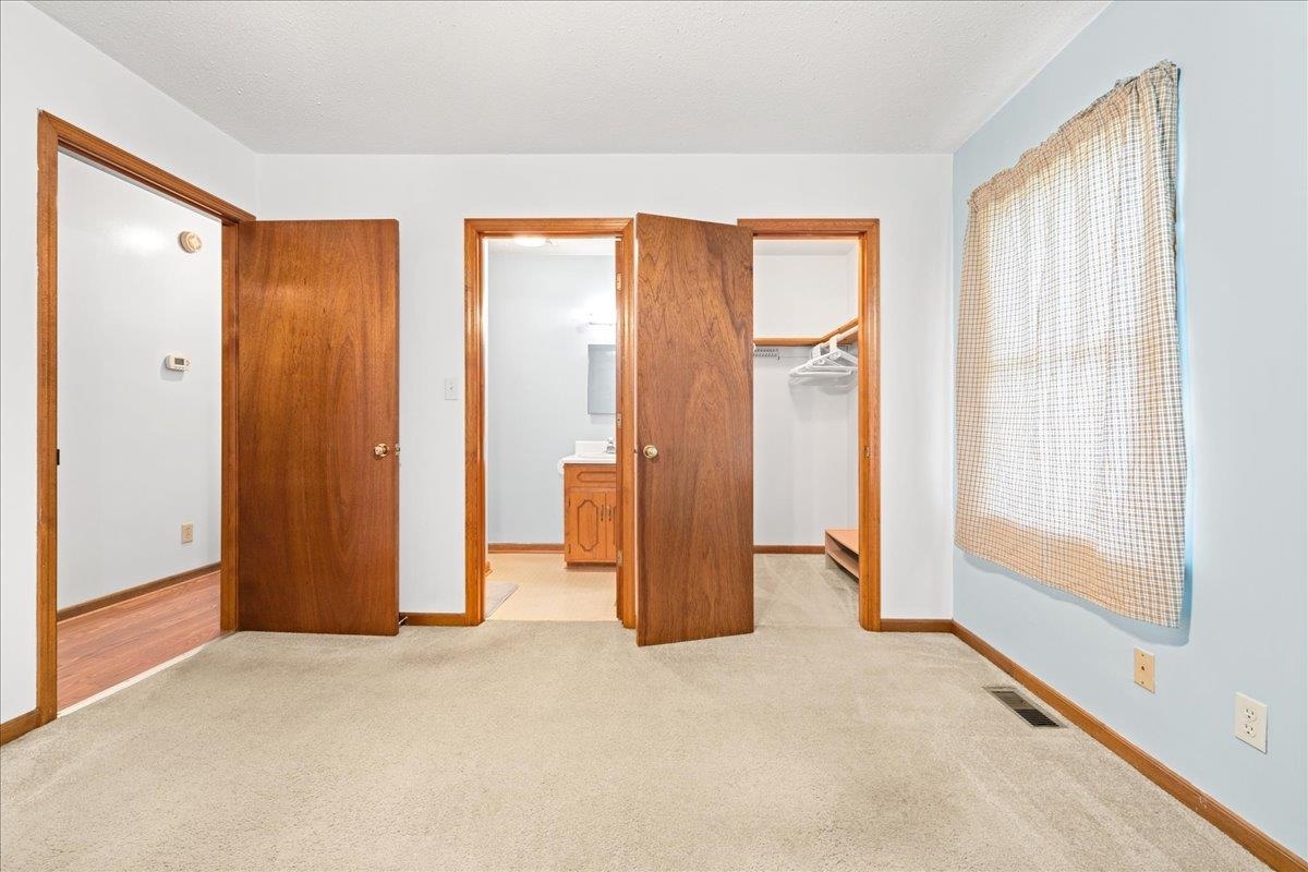 8 Cross Street Property Photo 21