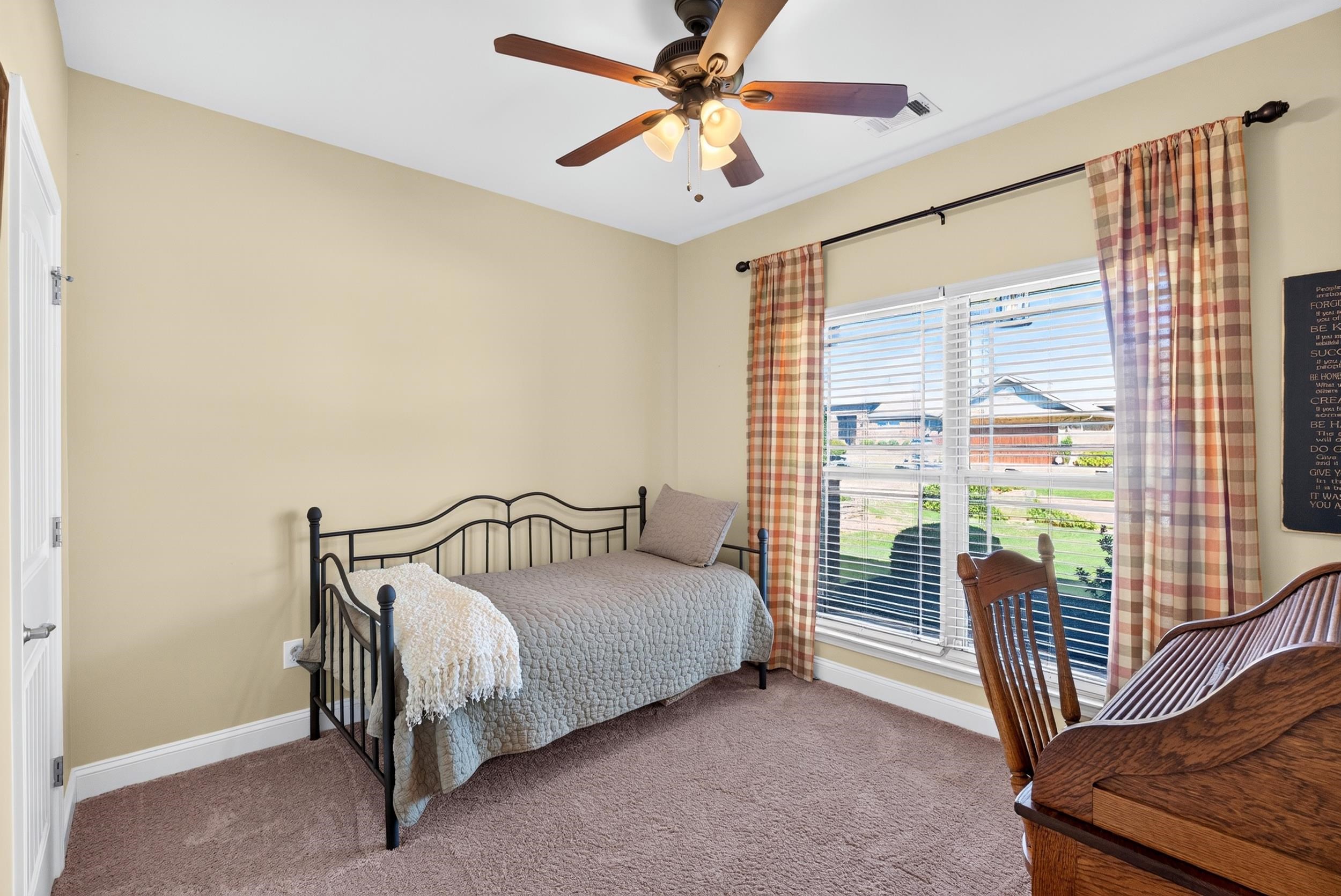 516 Bridgetowne Court Property Photo 22