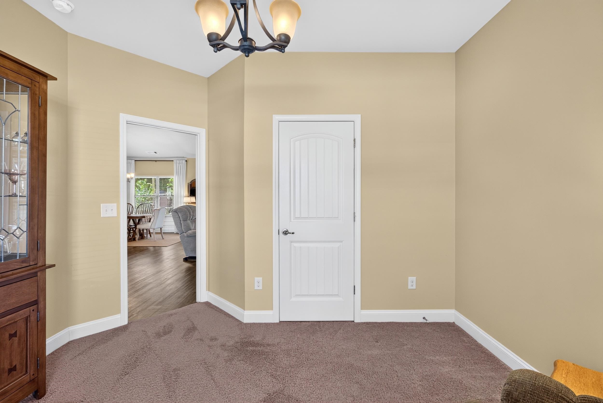 516 Bridgetowne Court Property Photo 24