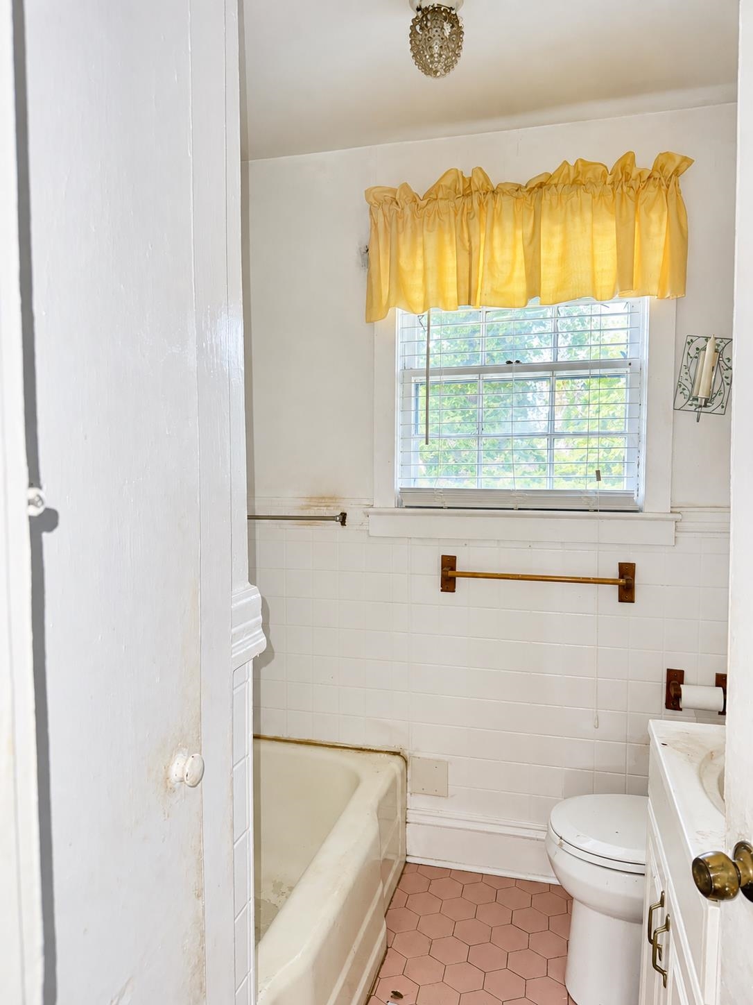 515 Crescent Avenue Property Photo 9