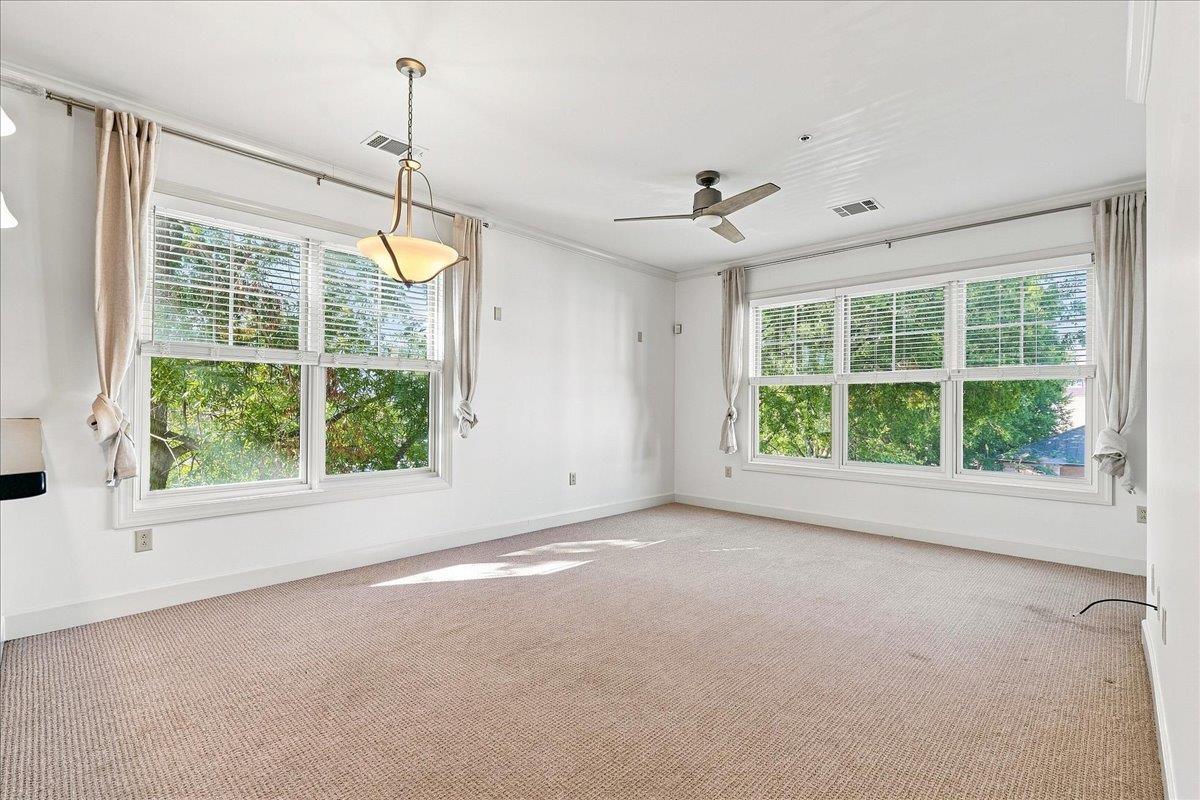 155 E Broad Street Property Photo 18