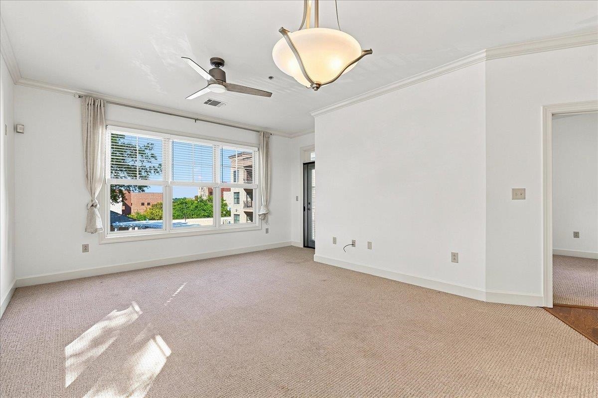 155 E Broad Street Property Photo 19