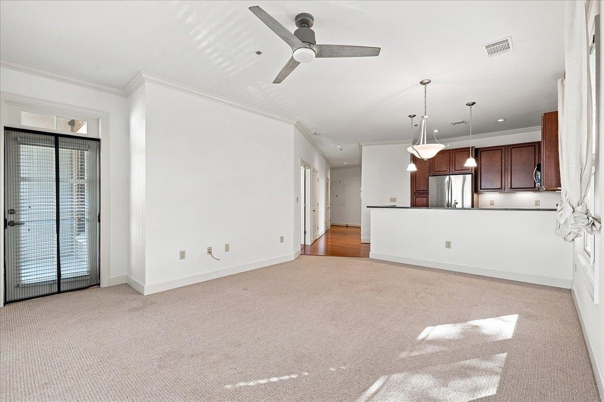 155 E Broad Street Property Photo 20
