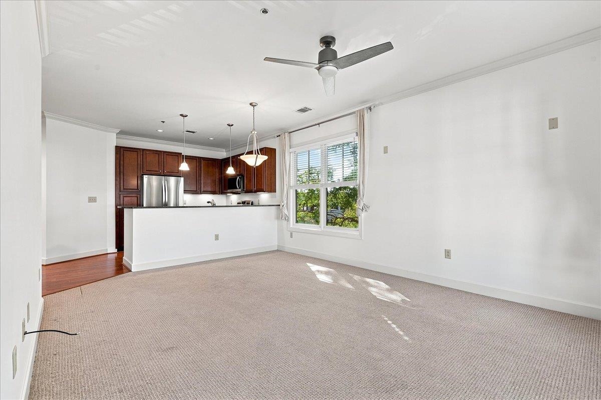 155 E Broad Street Property Photo 21