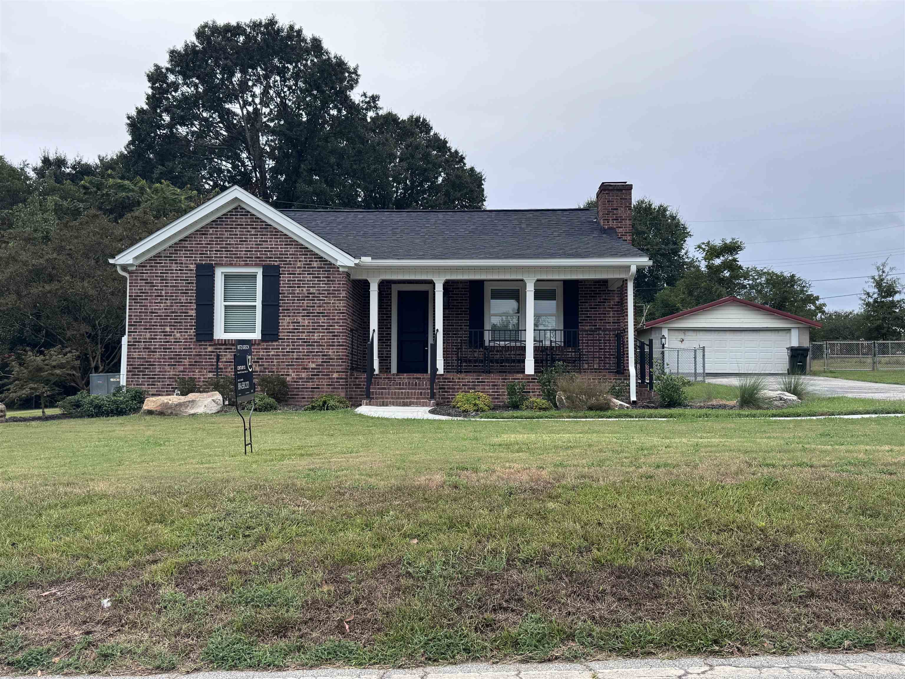 13 White Oak Road Property Photo 1
