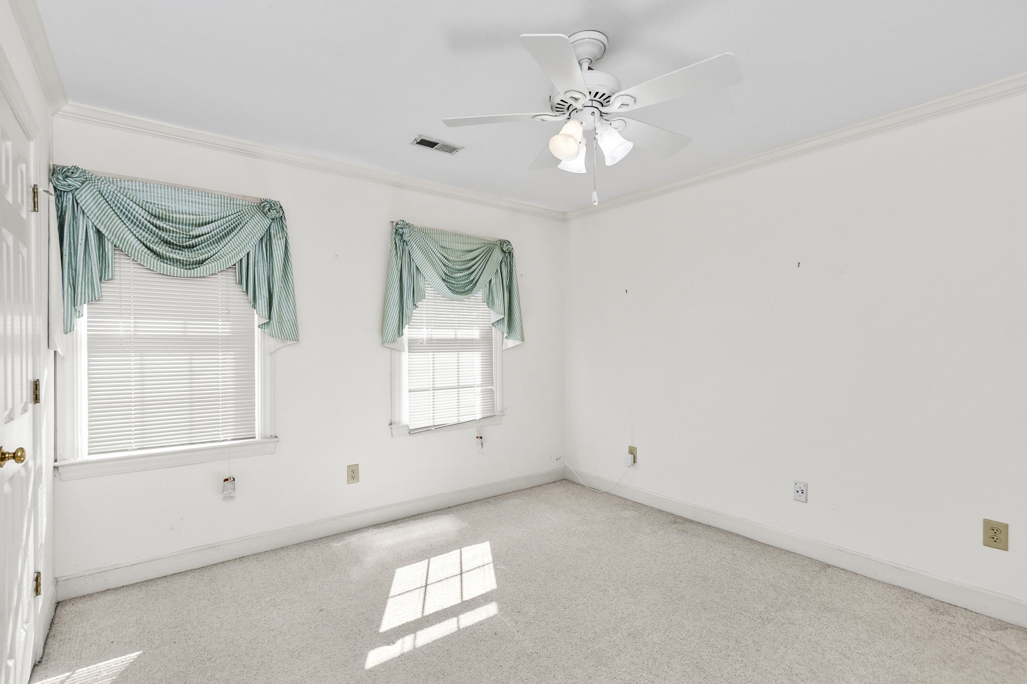 1117 Thornehill Drive Property Photo 37
