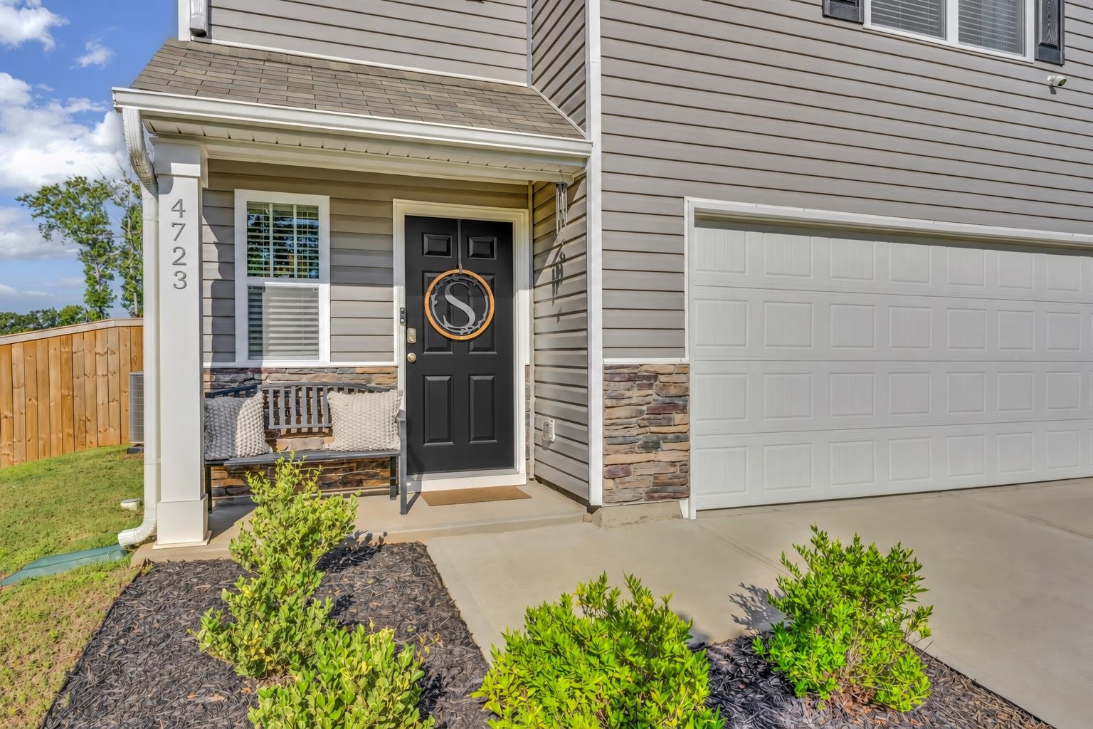 4723 Masterson Lane Property Photo 3