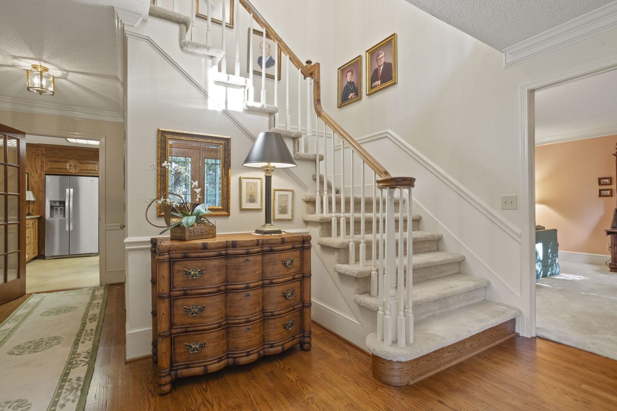 1228 Shadowood Drive Property Photo 4