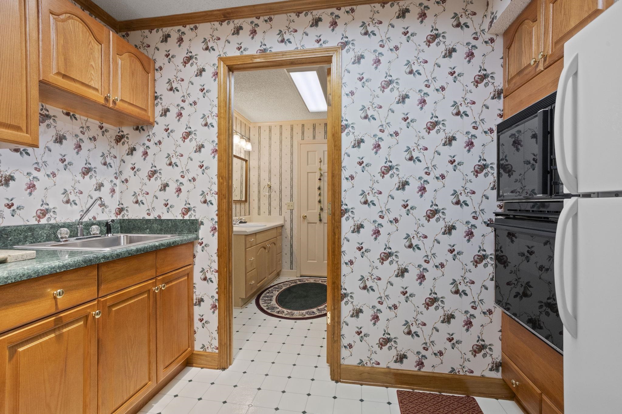 1228 Shadowood Drive Property Photo 43