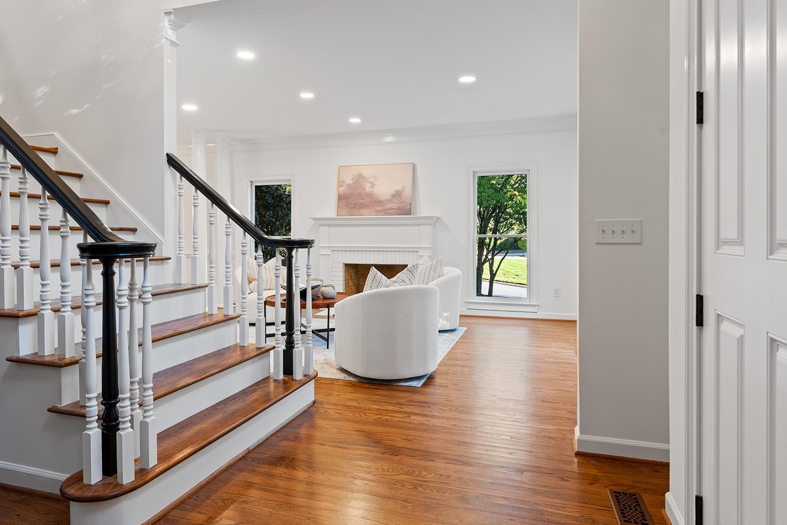 8 Sneed Drive Property Photo 3