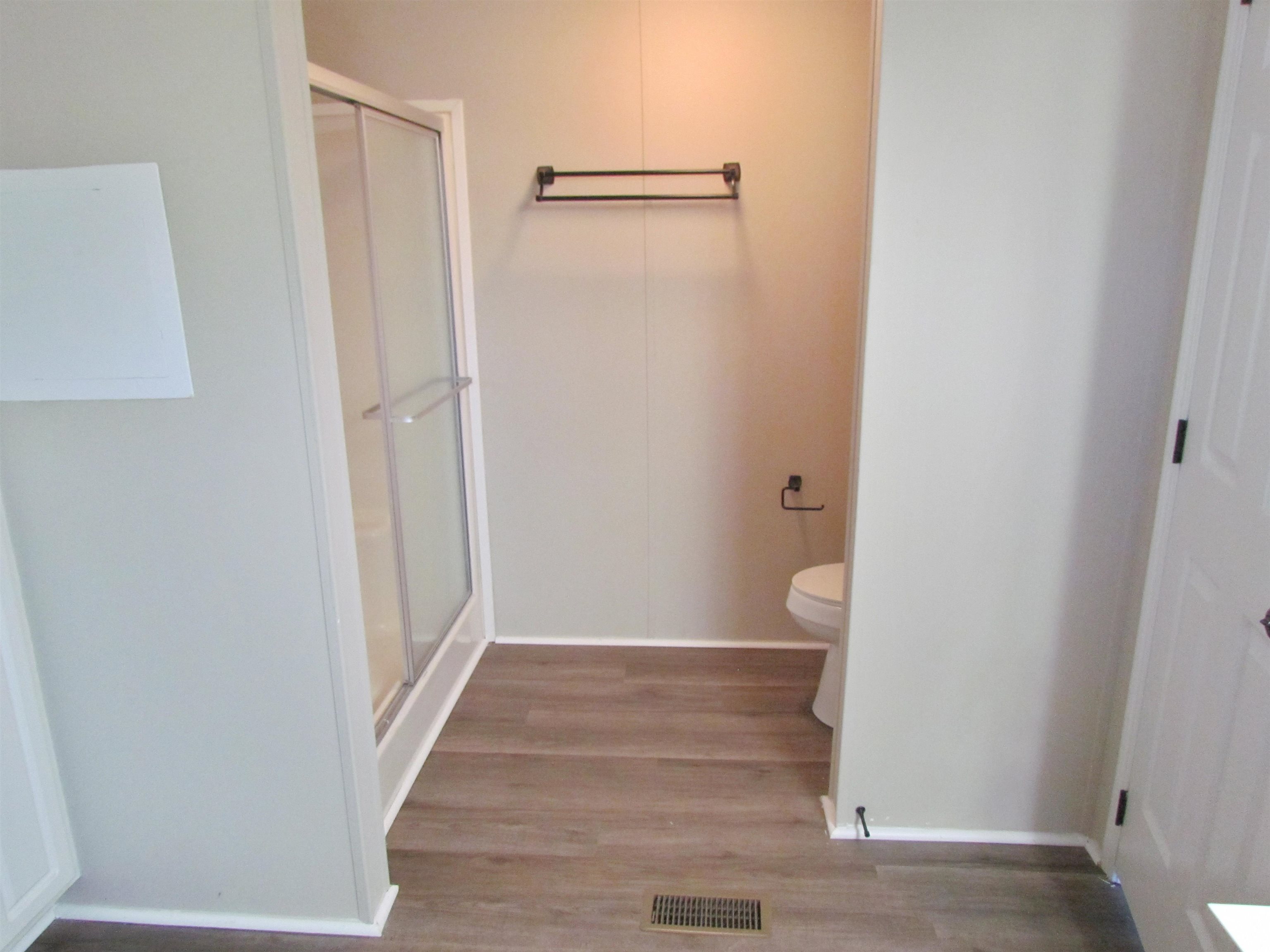 5565 Henderson Hill Road Property Photo 13