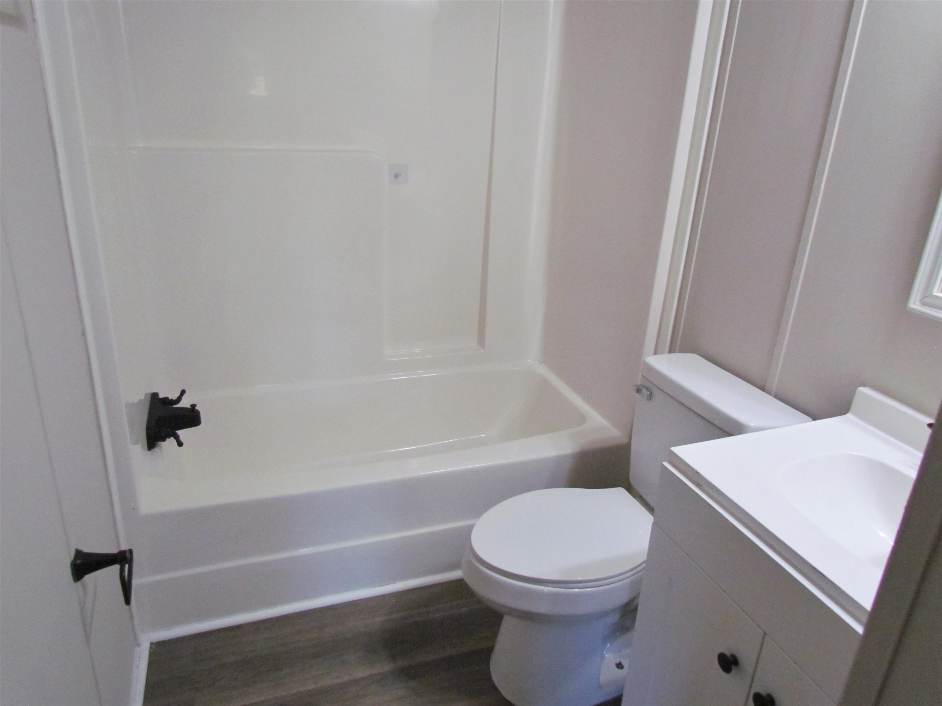 5565 Henderson Hill Road Property Photo 14