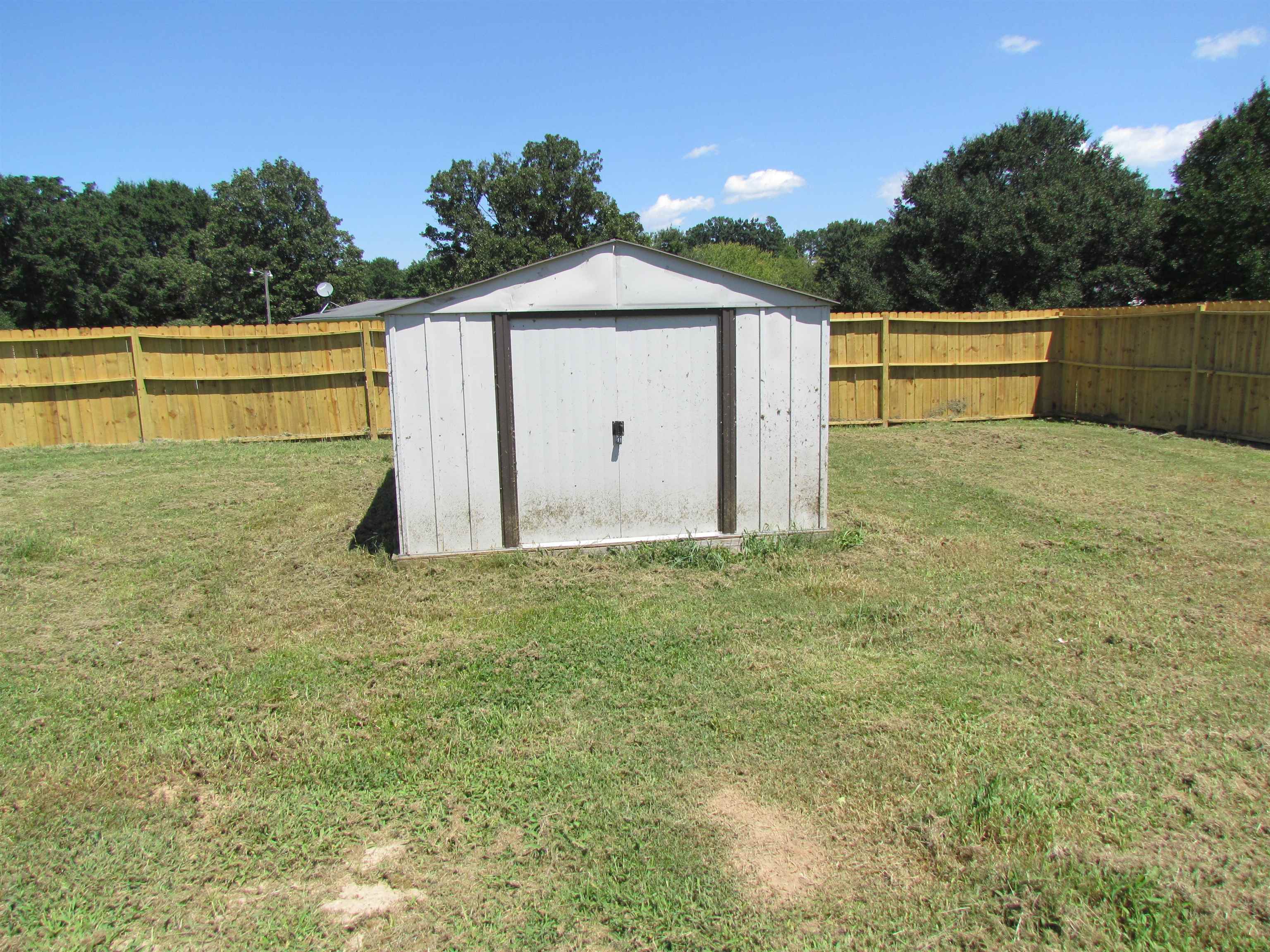 5565 Henderson Hill Road Property Photo 19