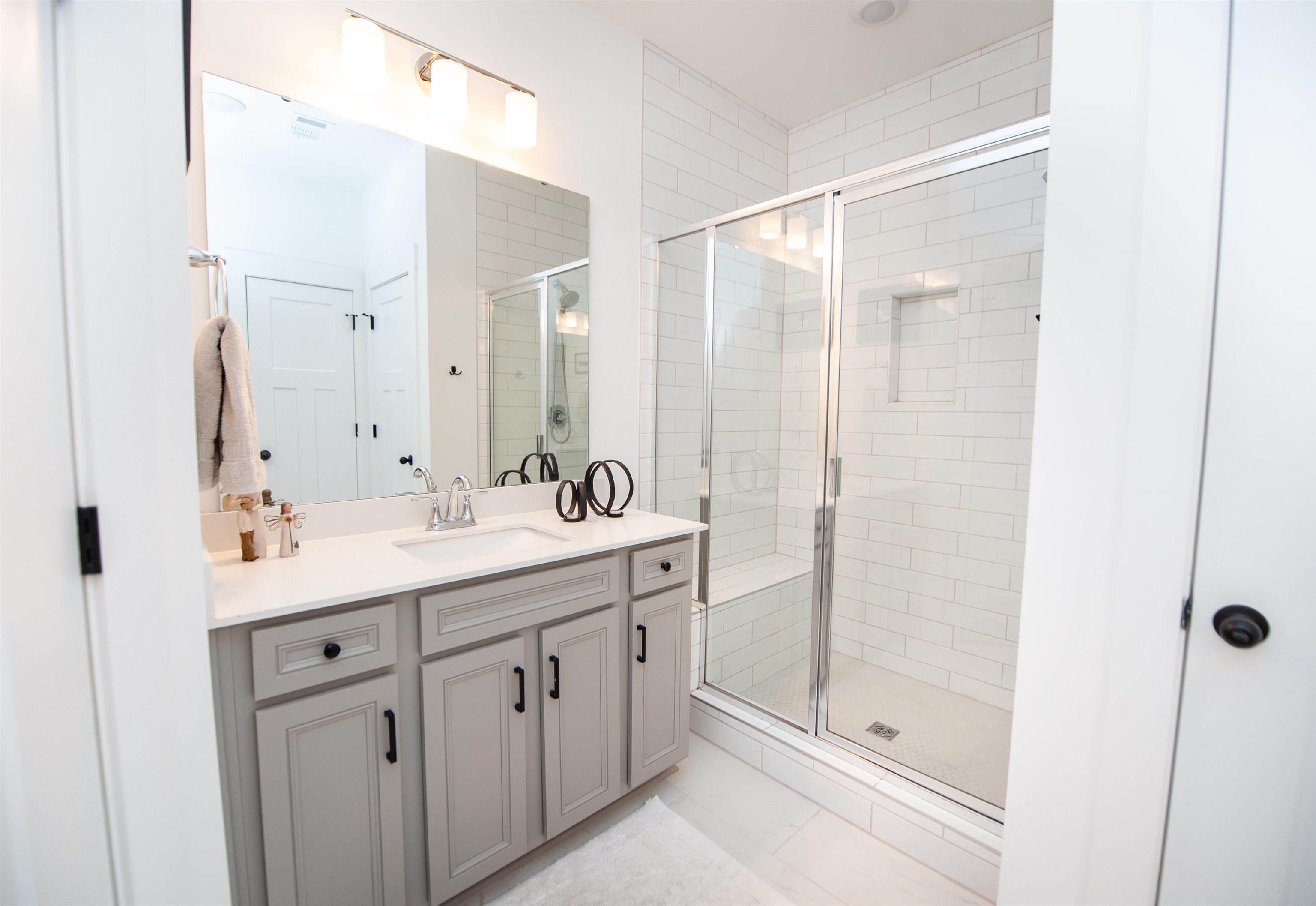 1628 Chelmsford Court Property Photo 6