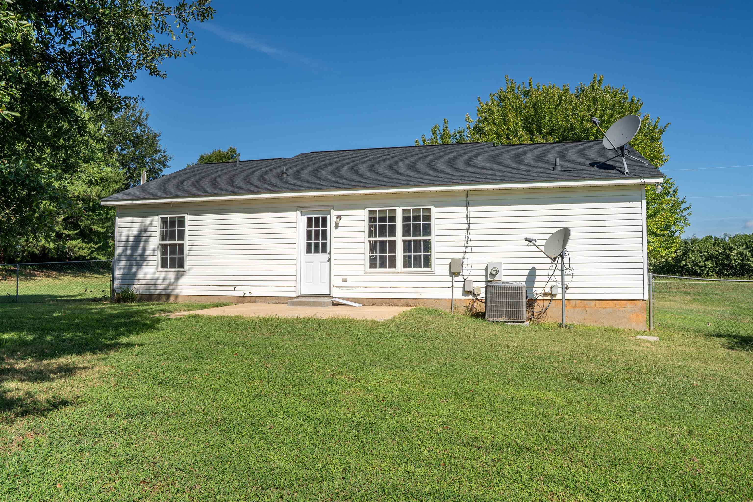 571 Burnetts Road Property Photo 5