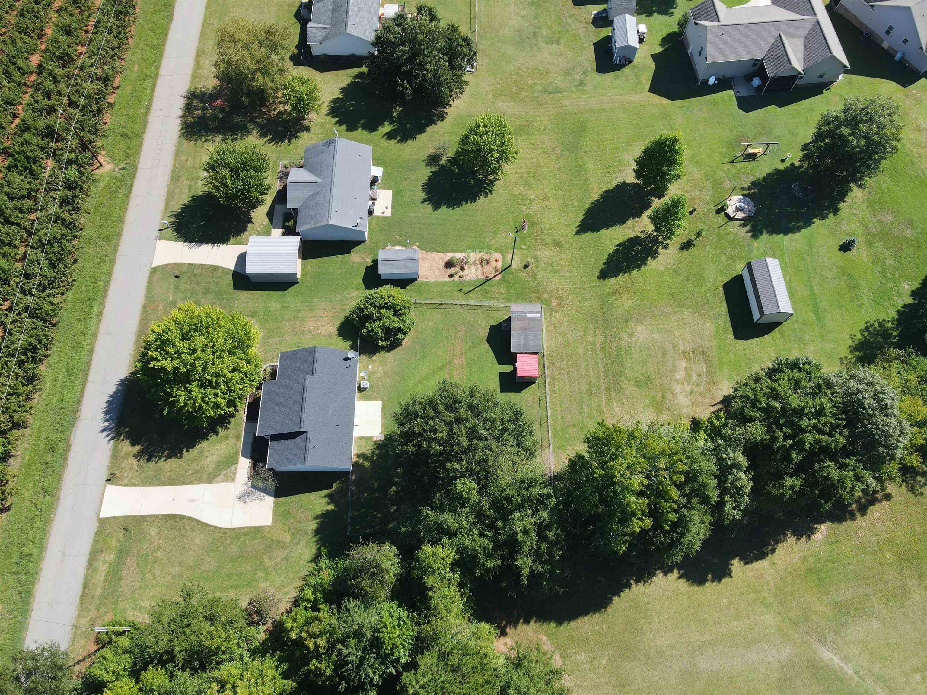 571 Burnetts Road Property Photo 6