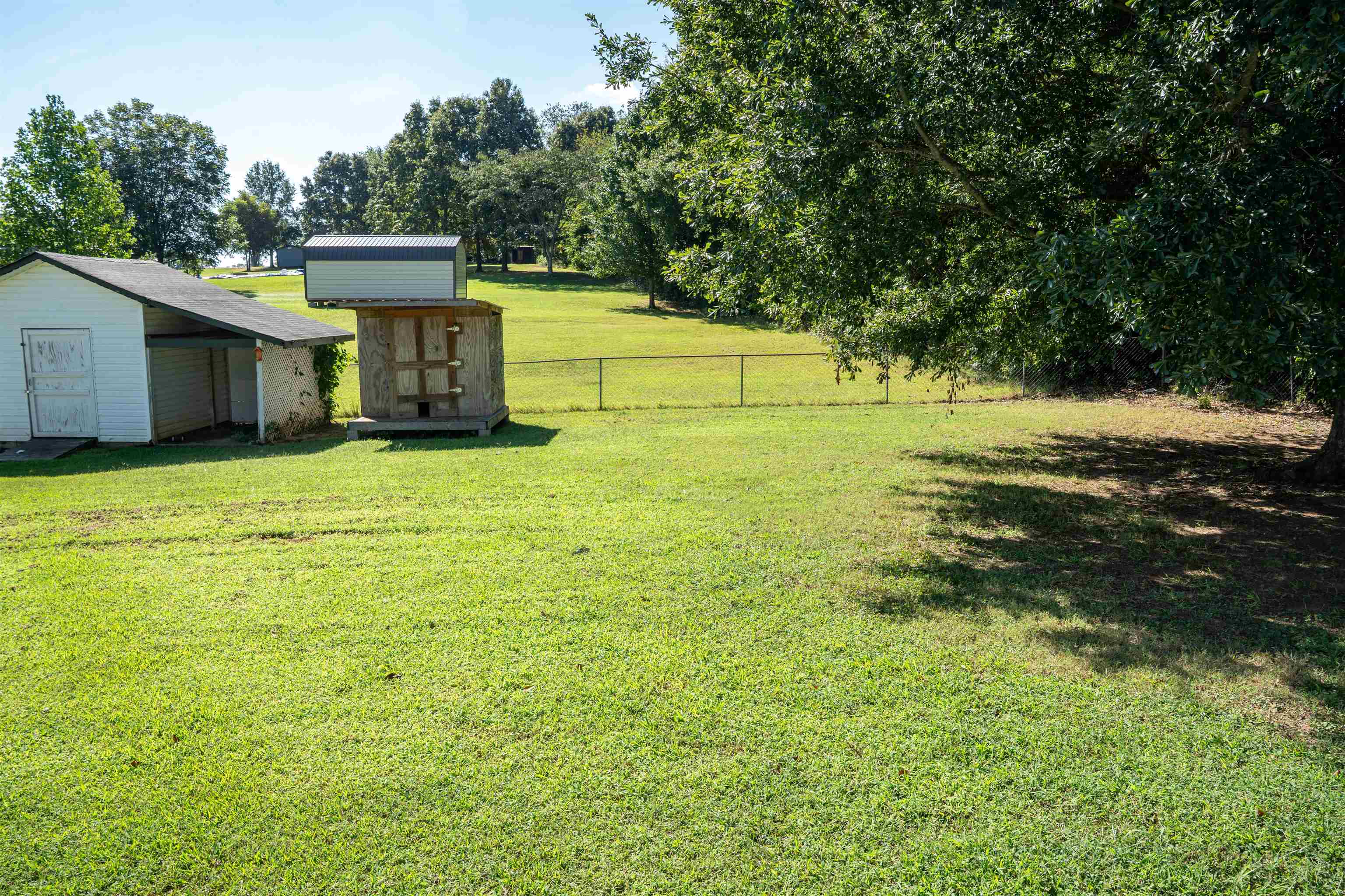 571 Burnetts Road Property Photo 8