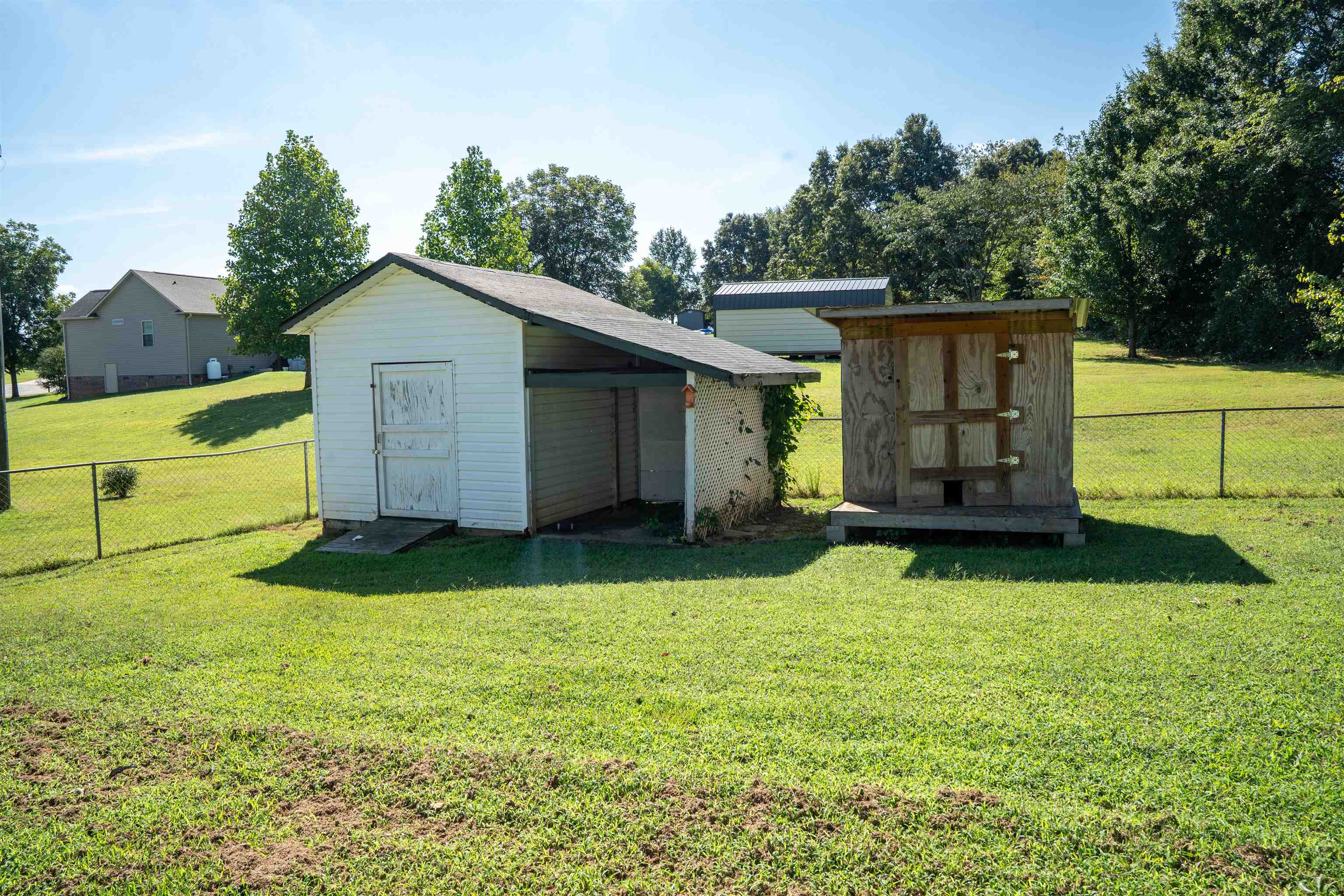 571 Burnetts Road Property Photo 9