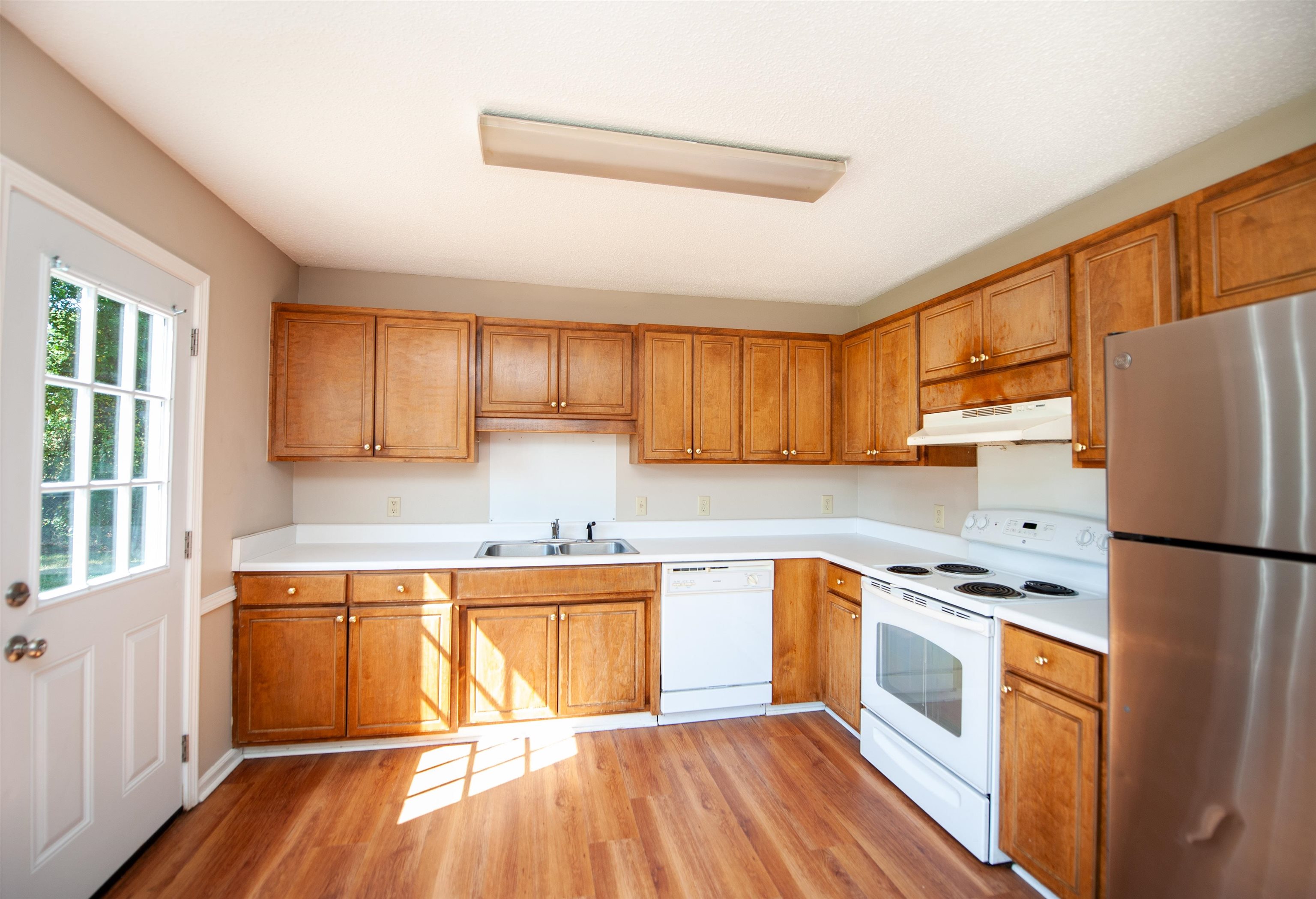 571 Burnetts Road Property Photo 10