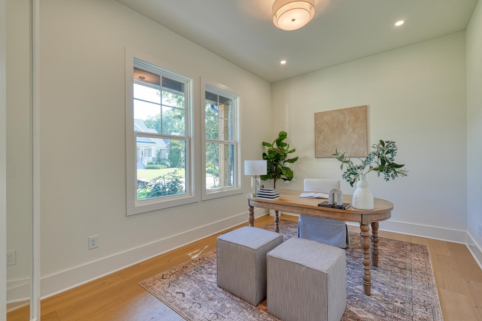 2040 Ivy Cottage Path Property Photo 5