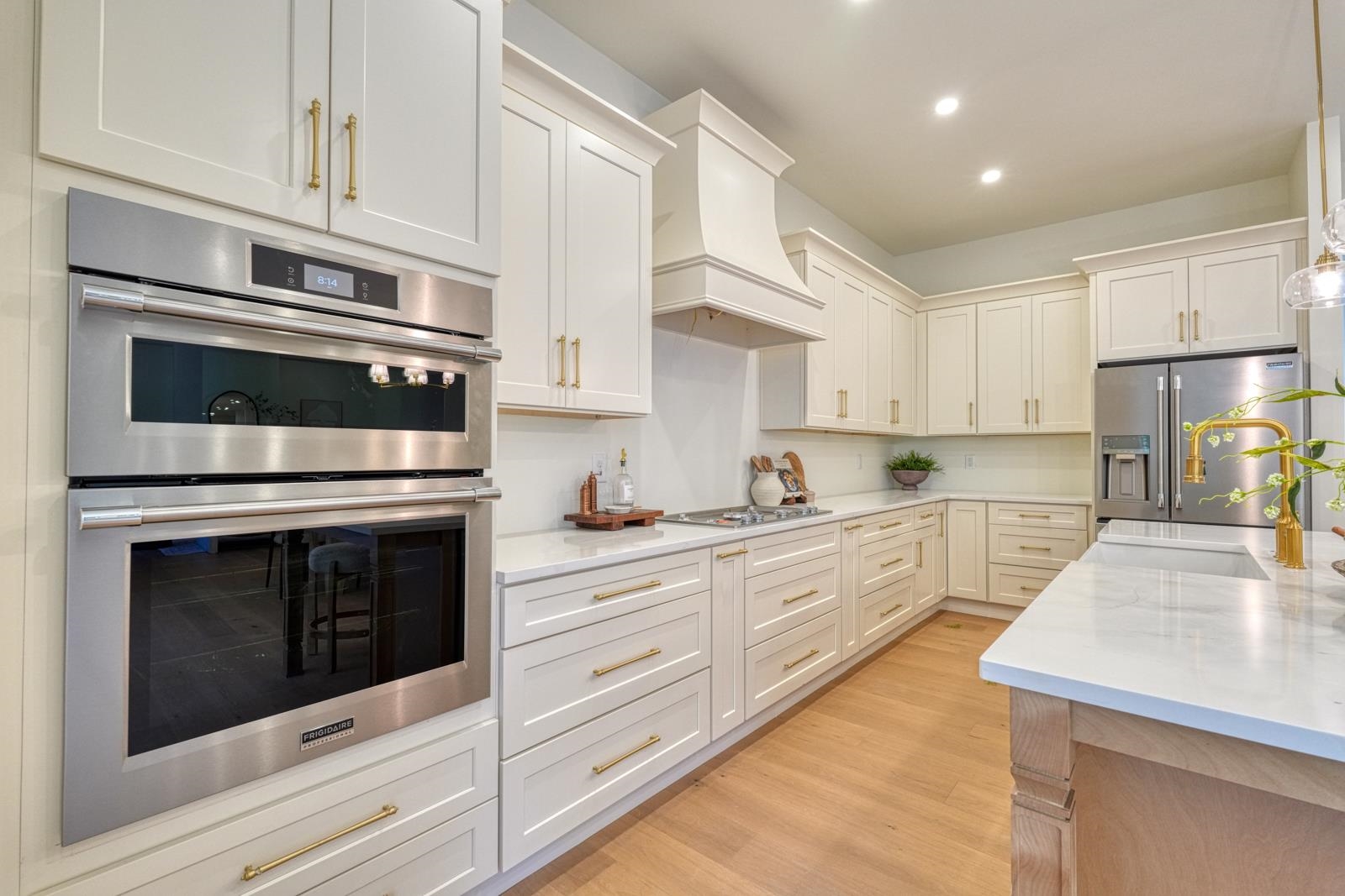 2040 Ivy Cottage Path Property Photo 14