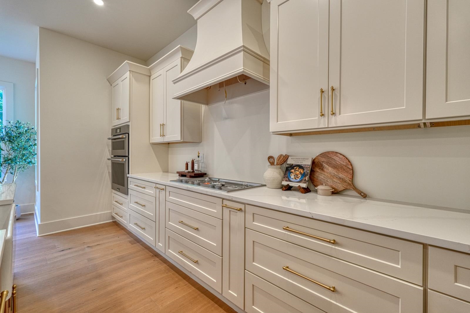 2040 Ivy Cottage Path Property Photo 15
