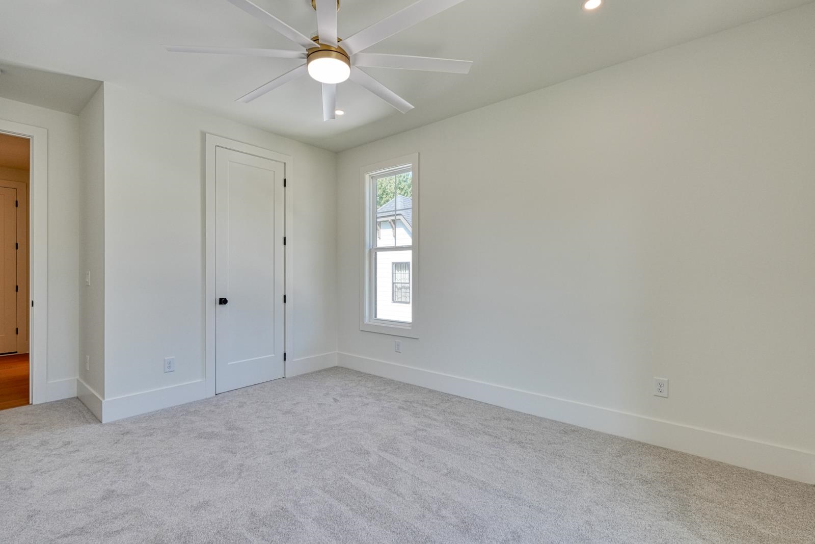 2040 Ivy Cottage Path Property Photo 32