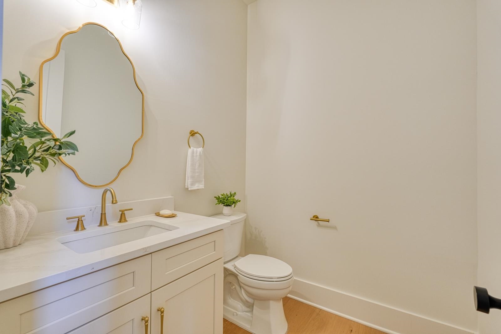 2040 Ivy Cottage Path Property Photo 36