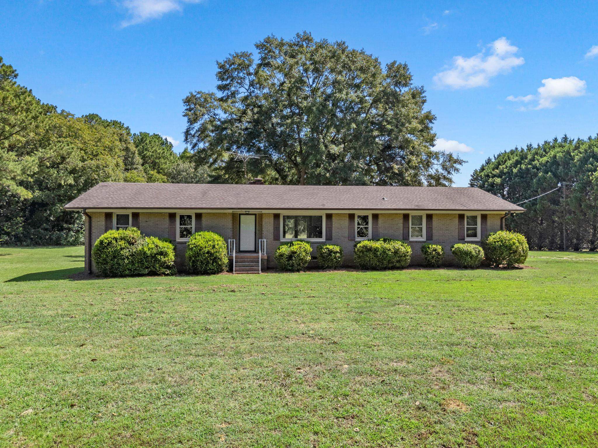 109 Lanford Road Property Photo 1