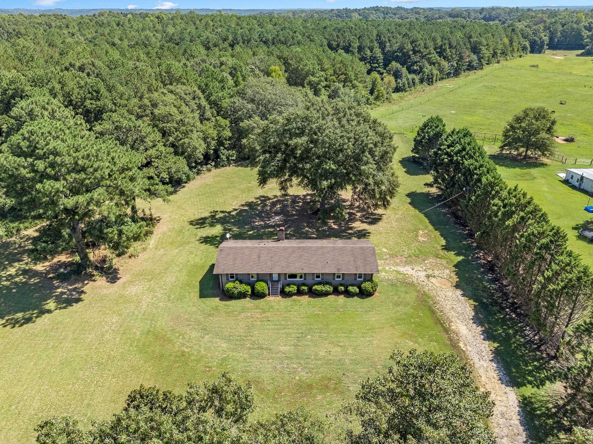 109 Lanford Road Property Photo 2