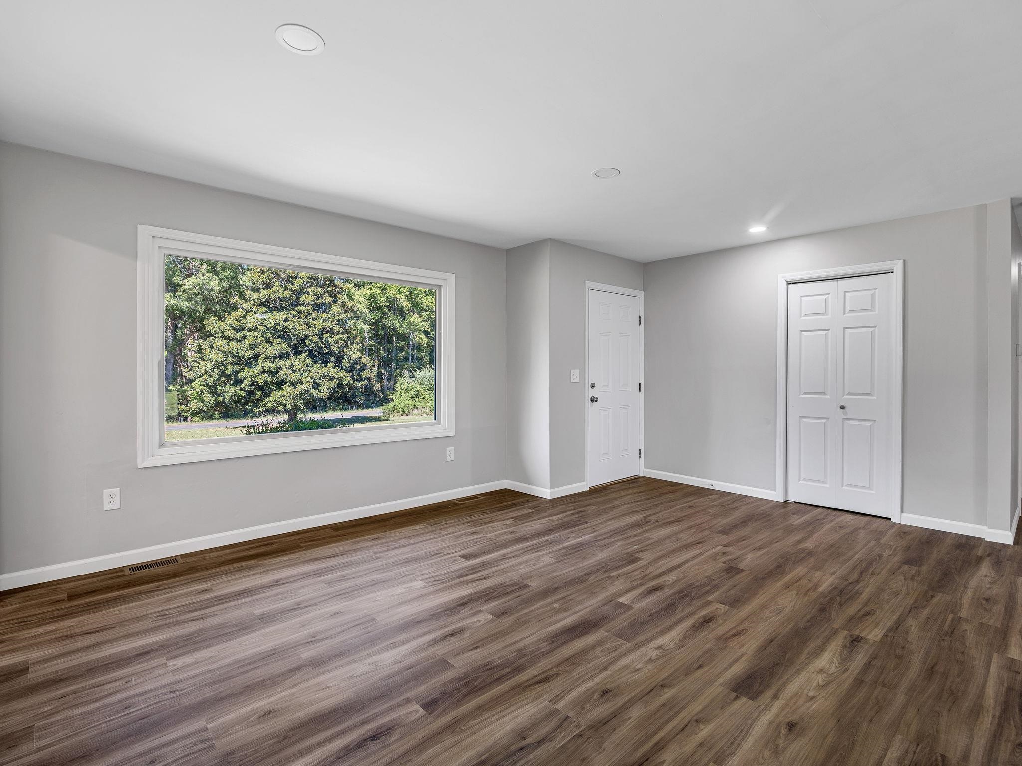 109 Lanford Road Property Photo 12