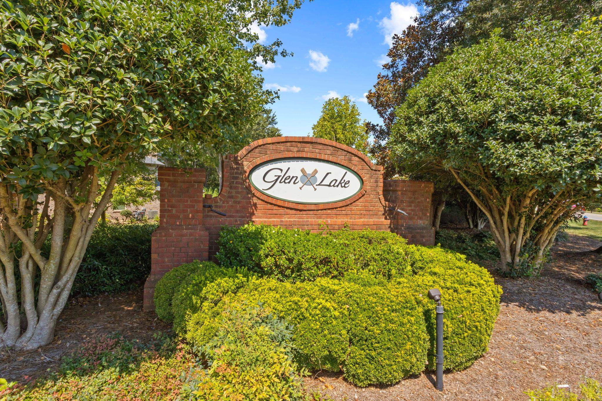567 Shoreline Boulevard Property Photo 32