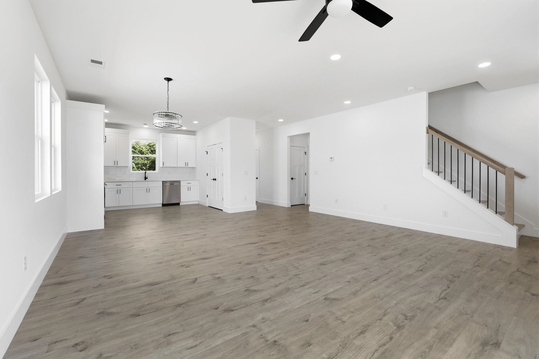 425 Ambiance Court Property Photo 2