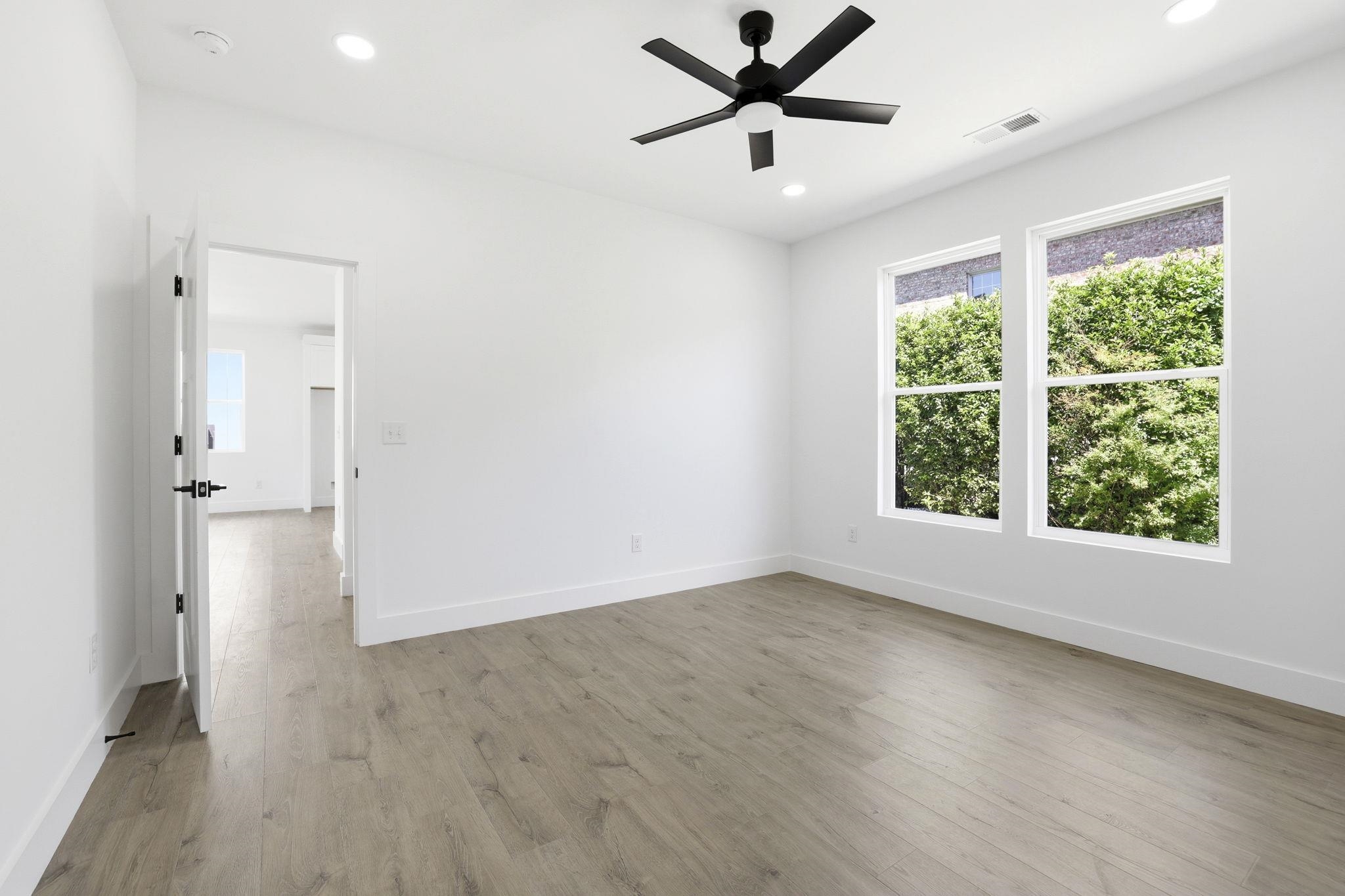 425 Ambiance Court Property Photo 6