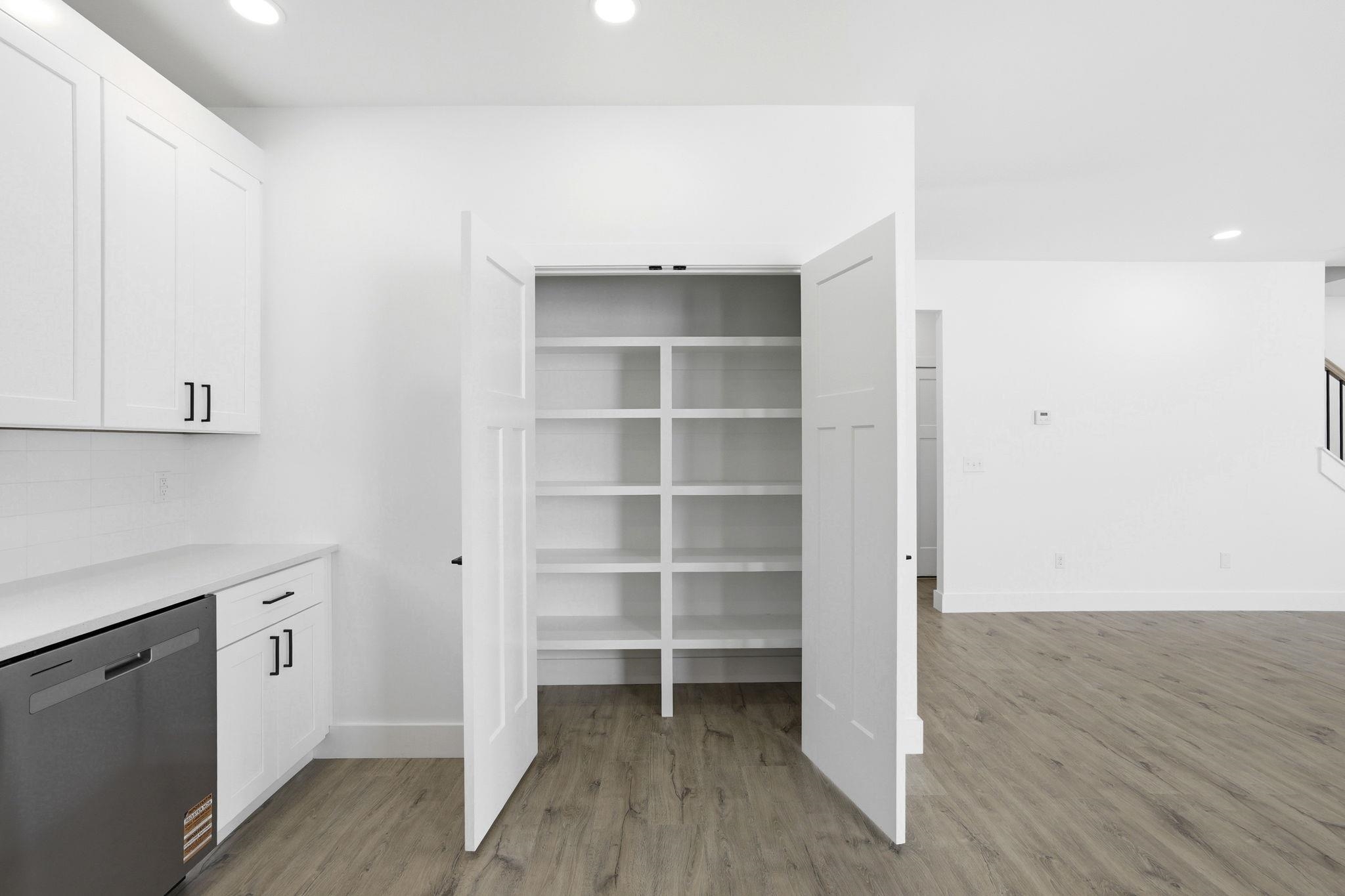 425 Ambiance Court Property Photo 11