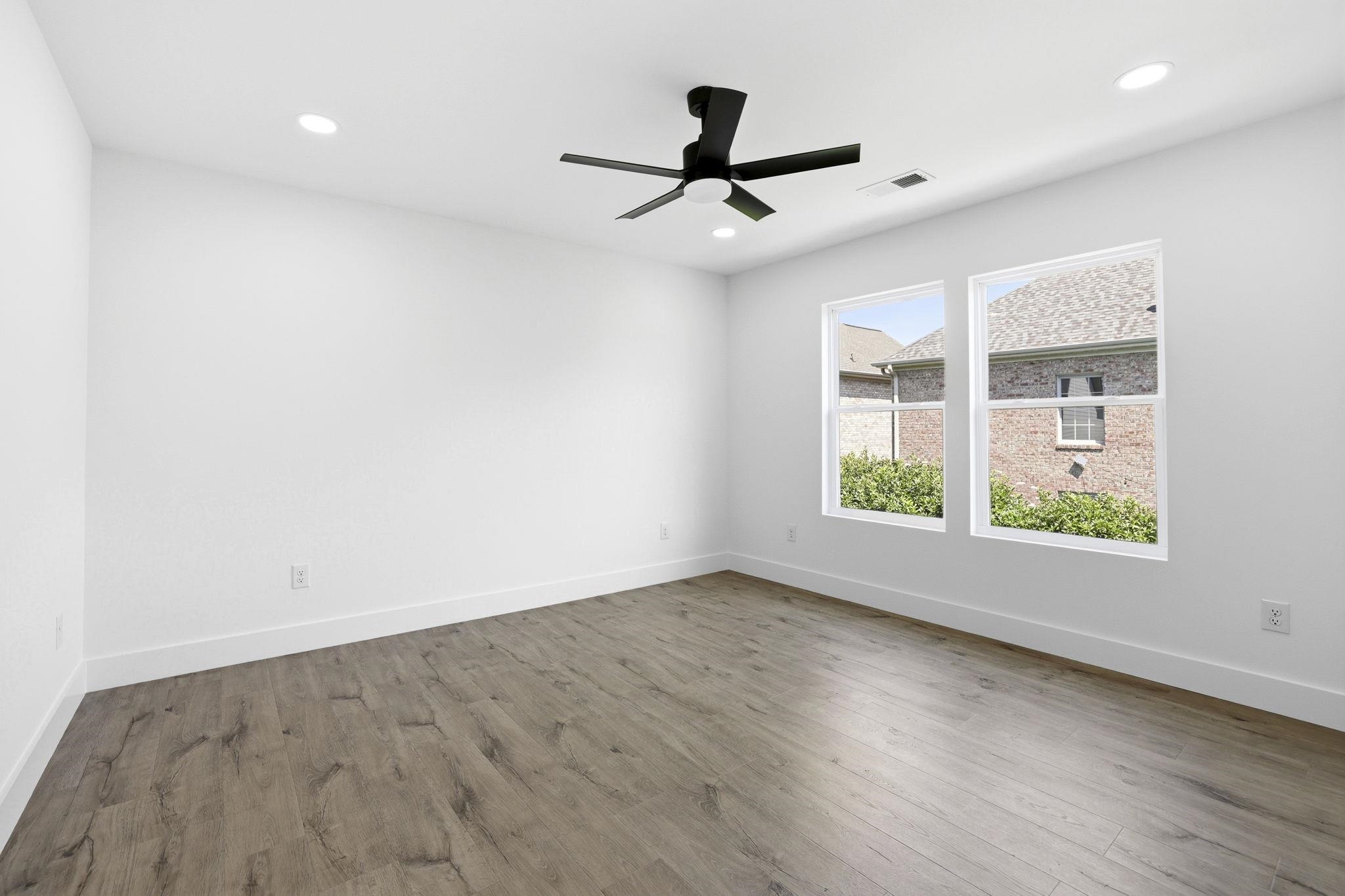 425 Ambiance Court Property Photo 13