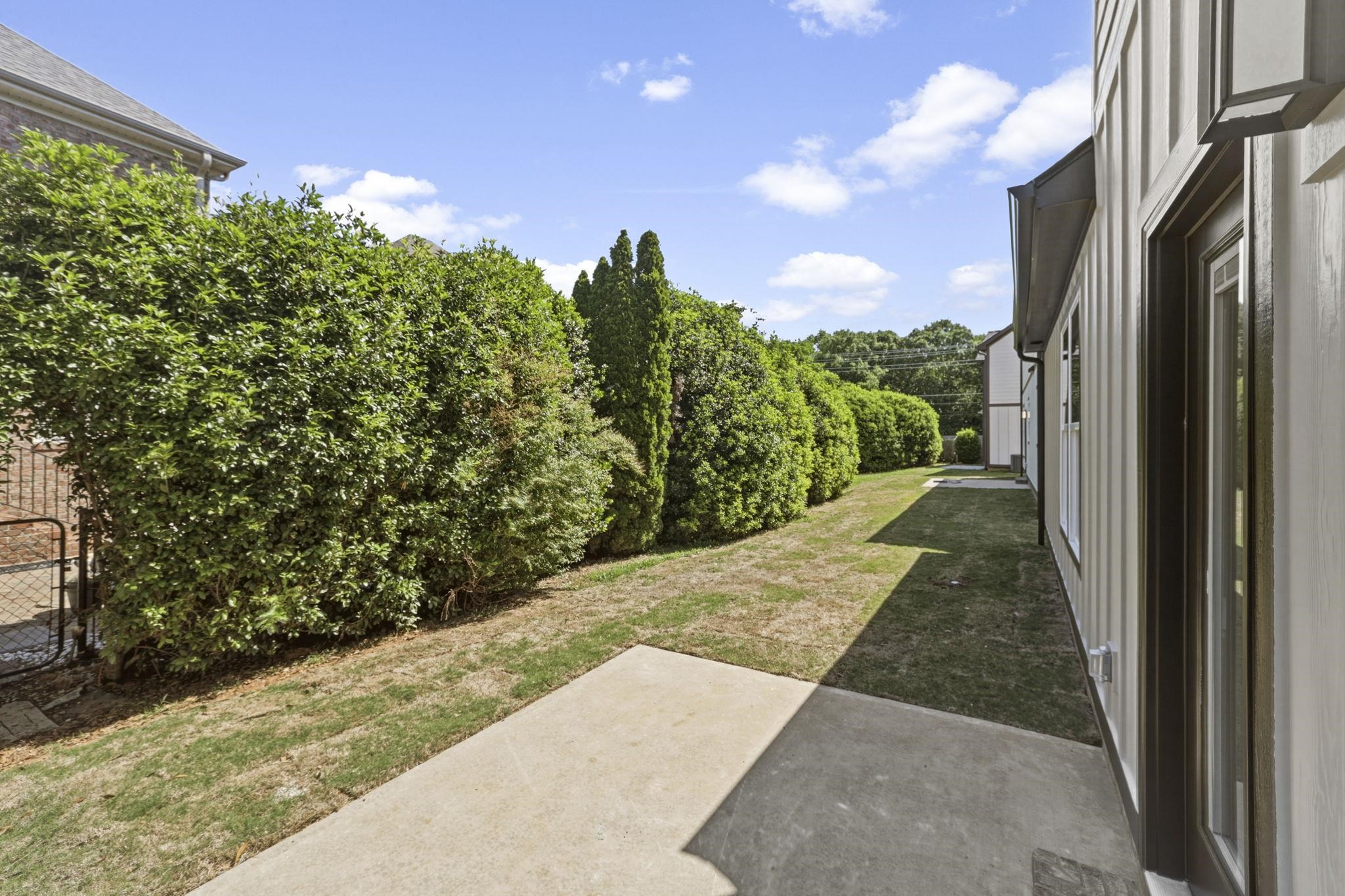 425 Ambiance Court Property Photo 24