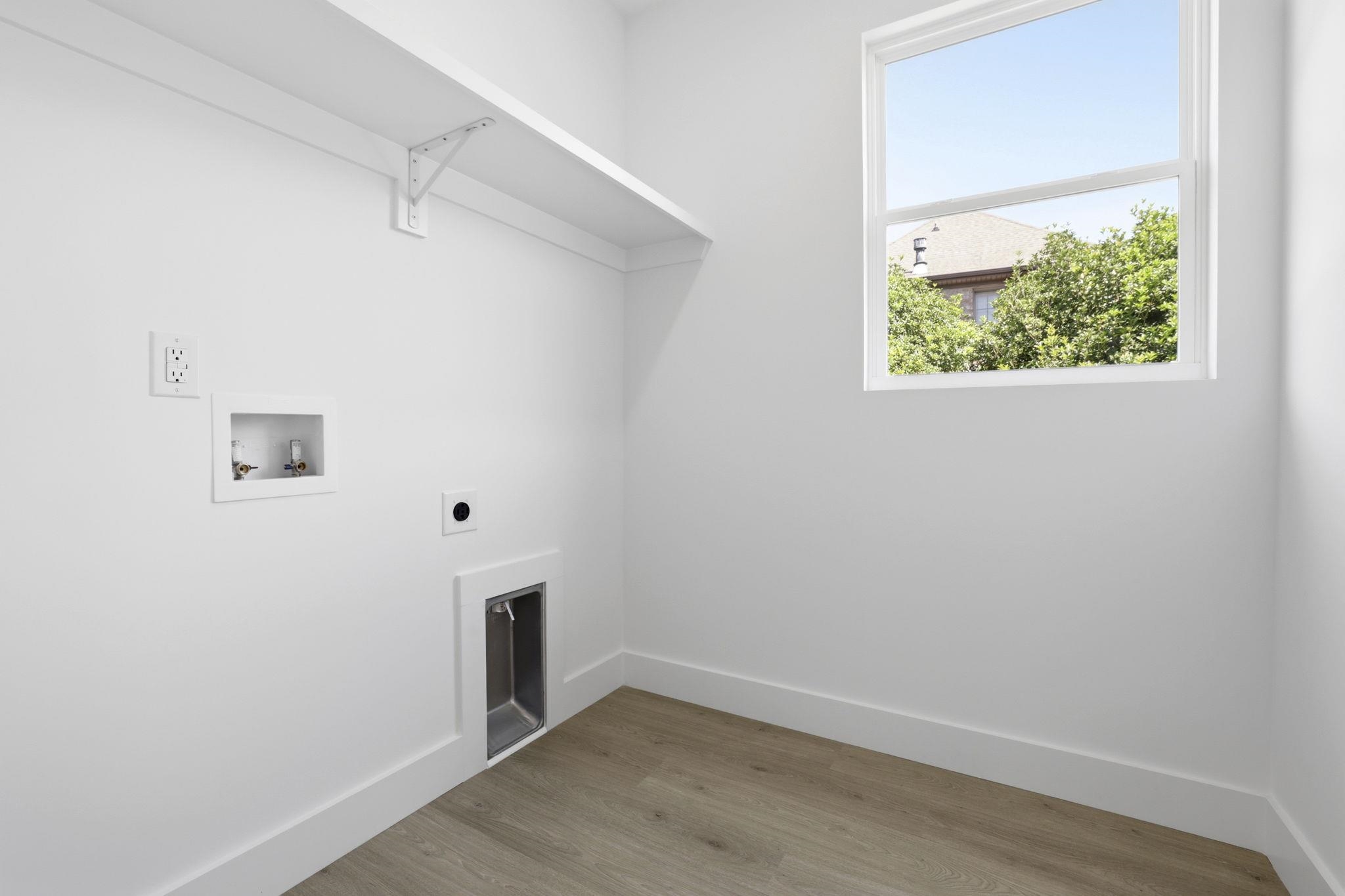 429 Ambiance Court Property Photo 11