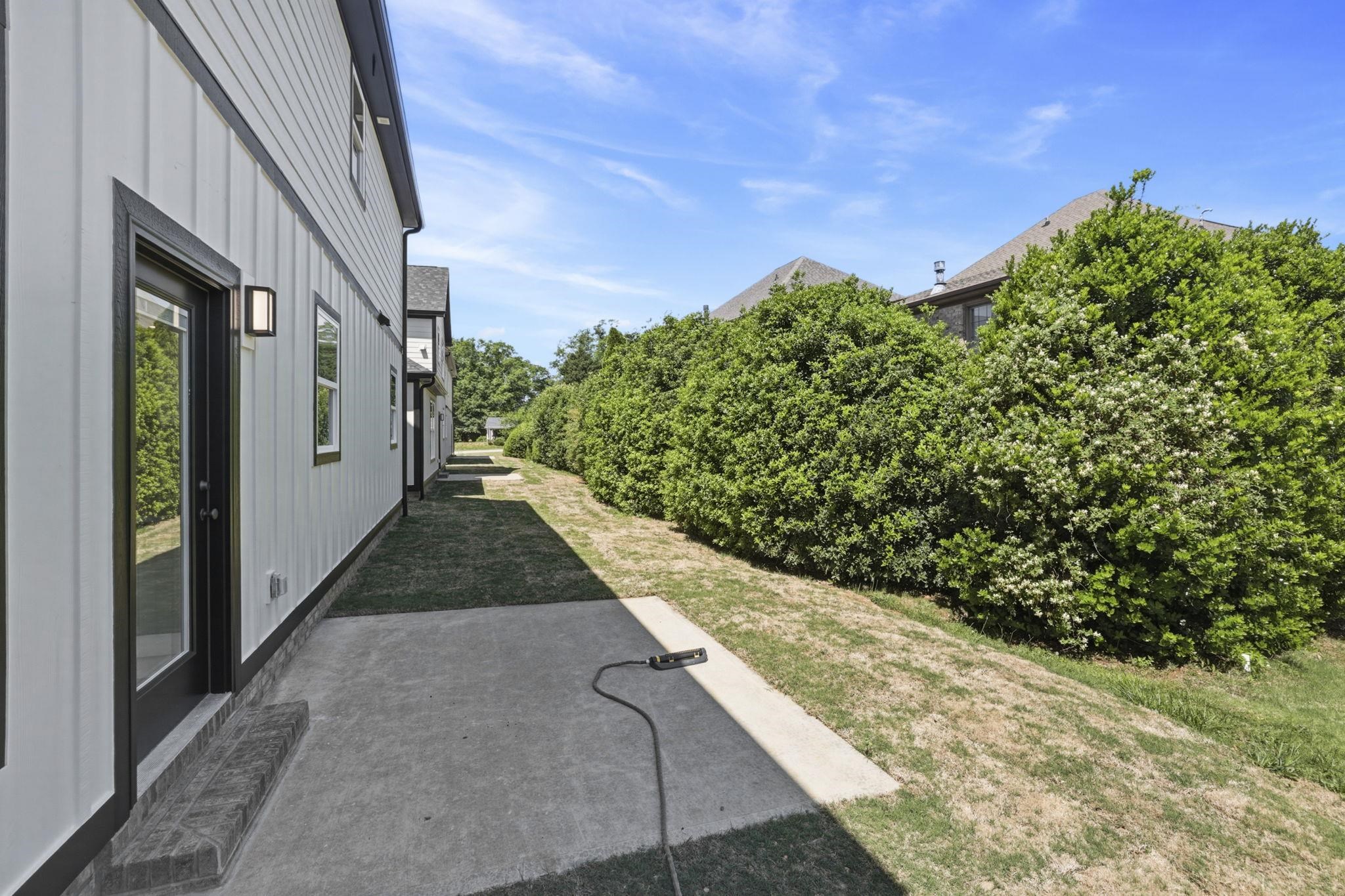 429 Ambiance Court Property Photo 28