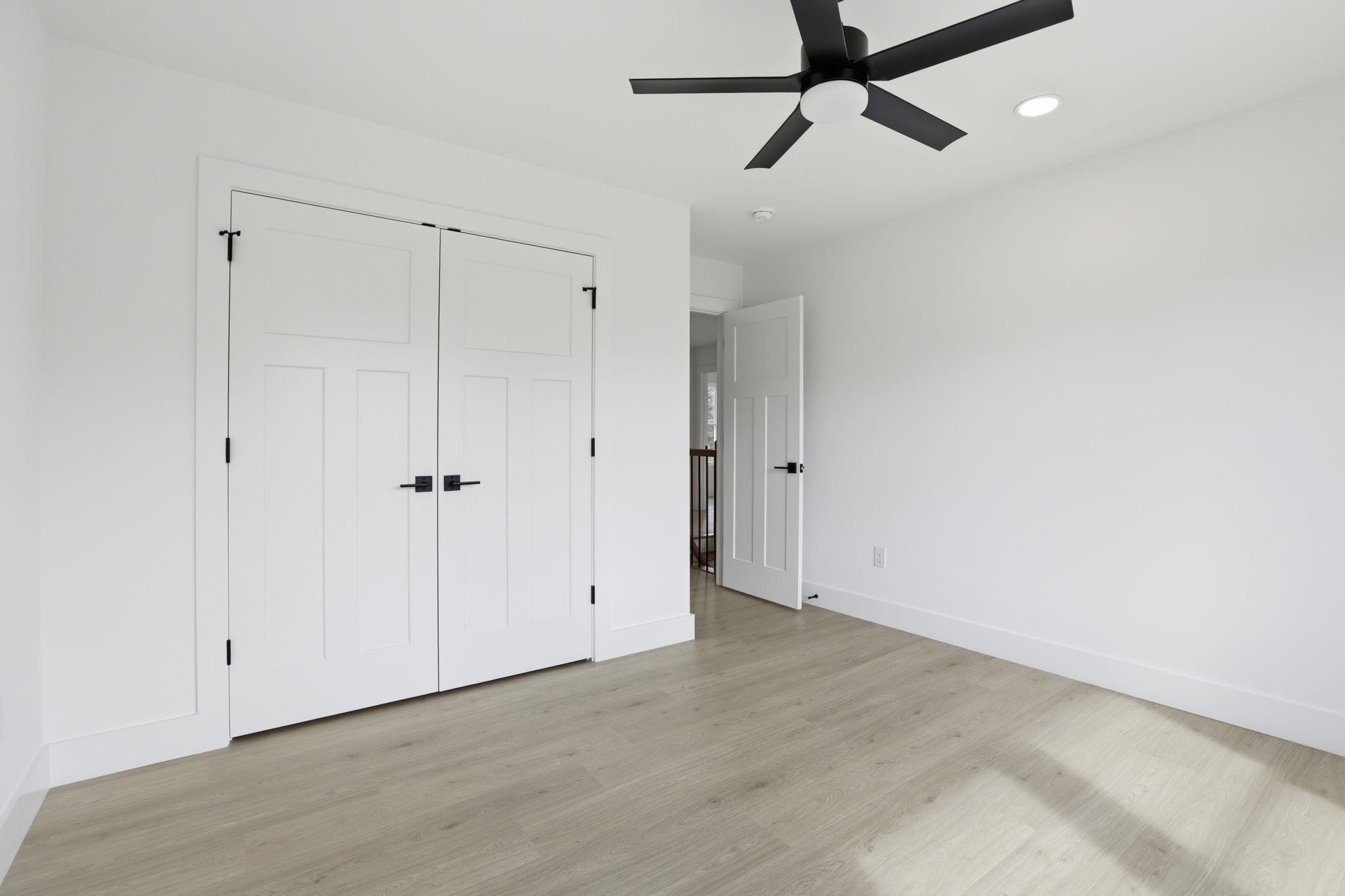 433 Ambiance Court Property Photo 13