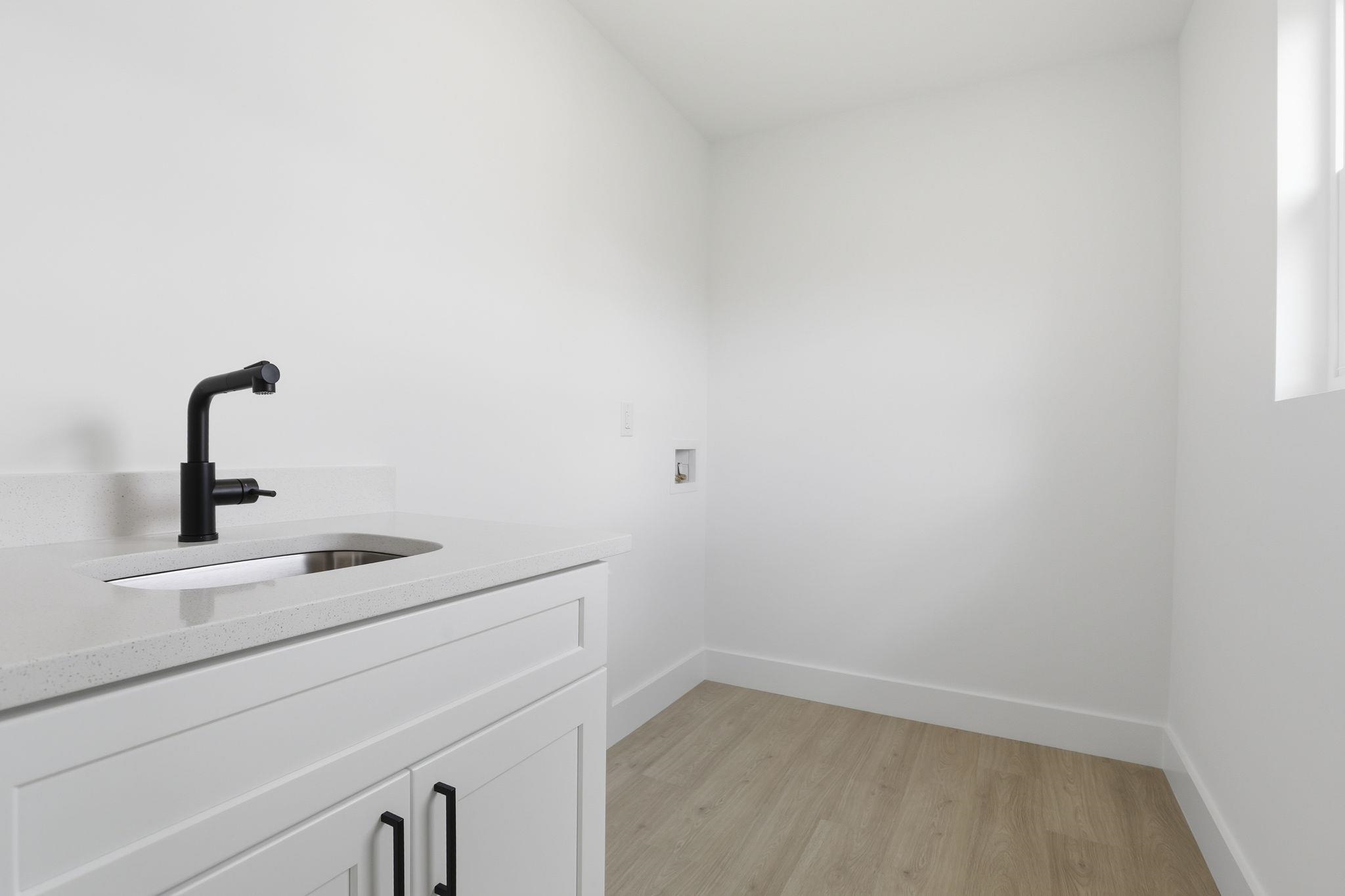 433 Ambiance Court Property Photo 22