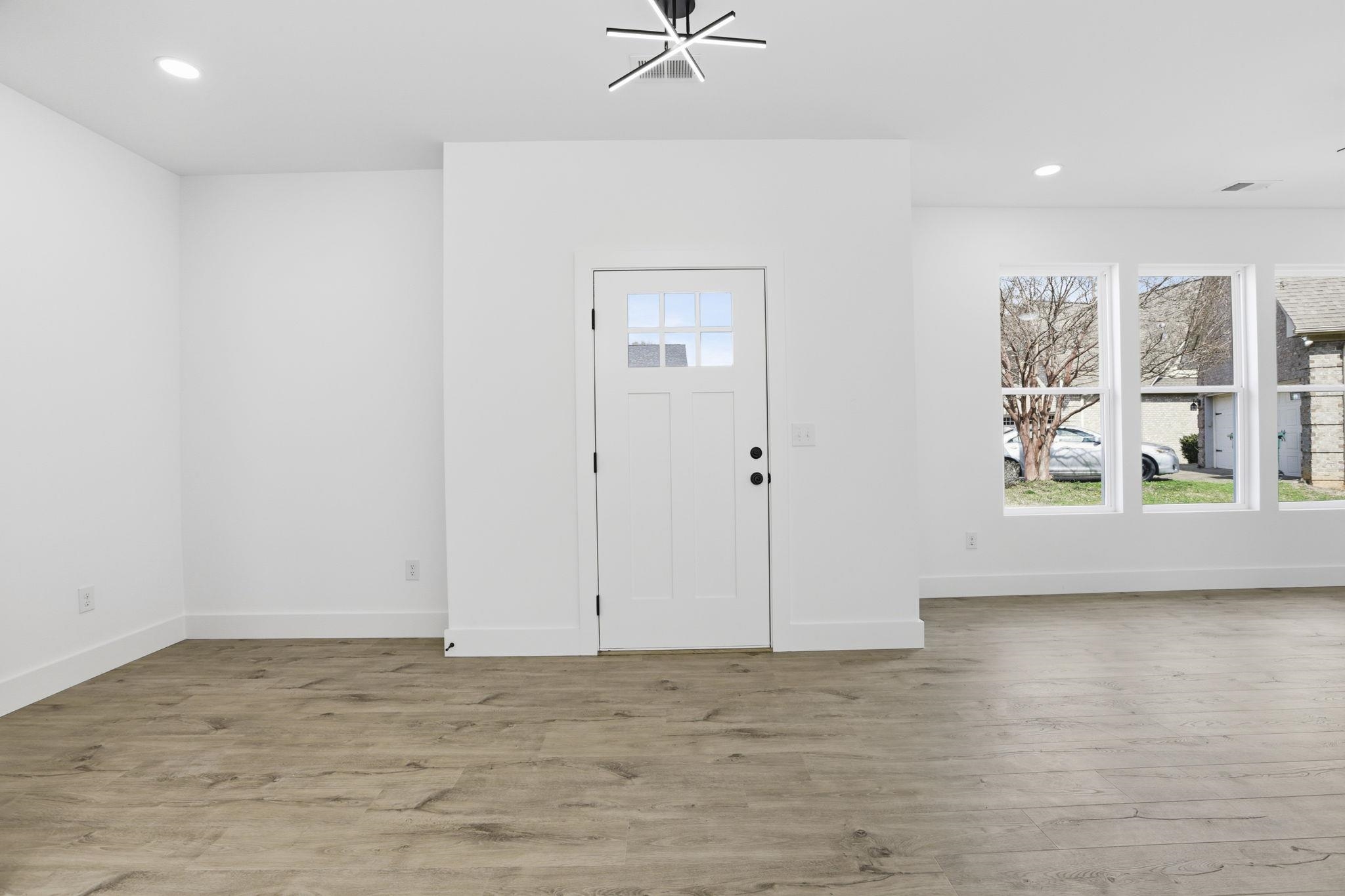 432 Ambiance Court Property Photo 8